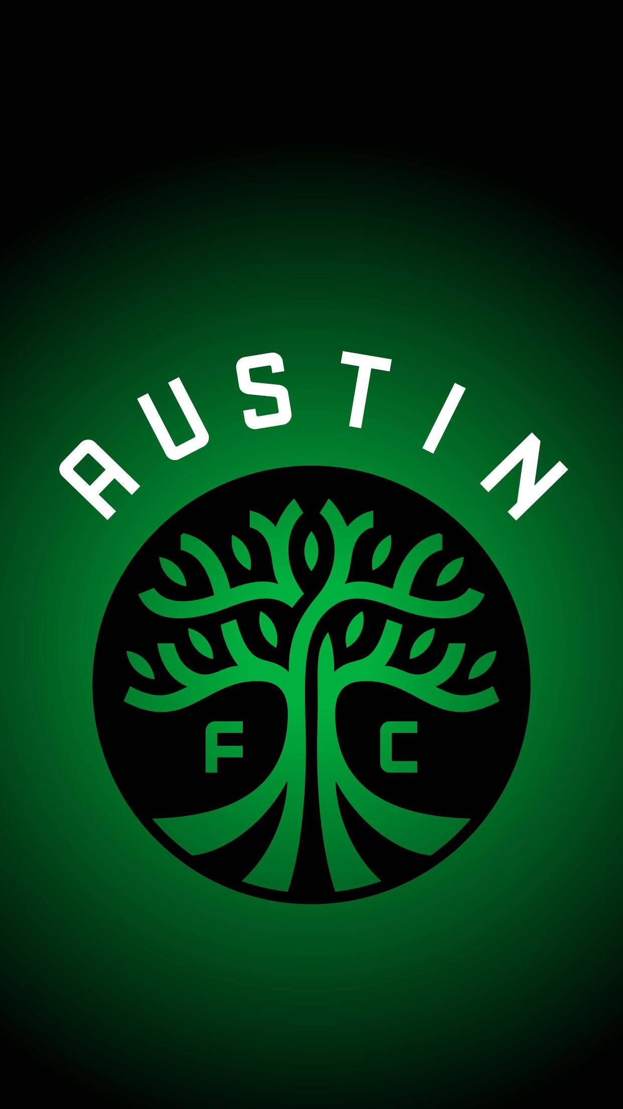 Austin Fc 桌布 壁紙 — 奧斯汀FC足球隊標誌，綠色樹木徽章在深色漸變背景上發光。