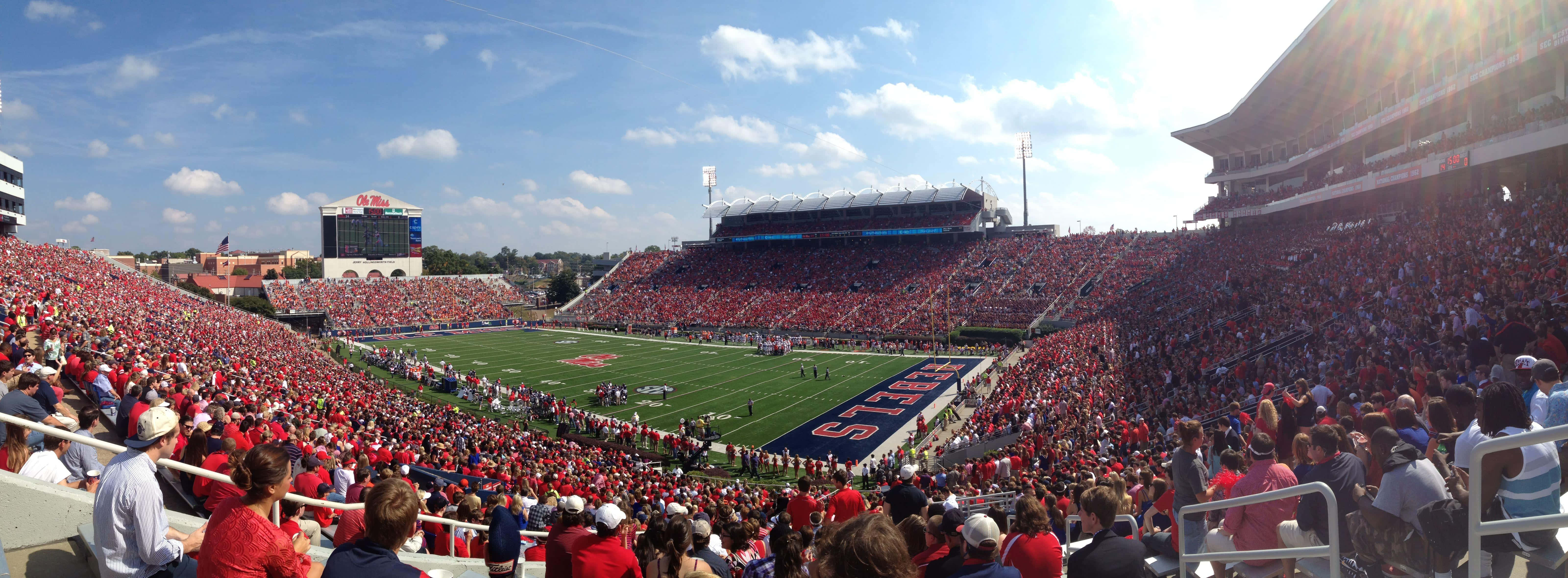 奧萊密斯足球場全景照 壁紙