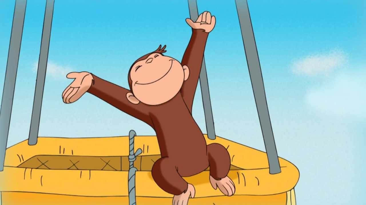 pbs kids 桌布 壁紙 — 好奇喬治在晴朗的藍天下，在黃色熱氣球籃子裡快樂地張開雙臂。