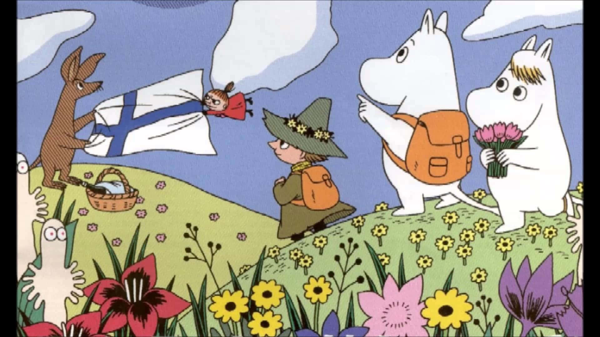 Cartoon 桌布 壁紙 — 姆明角色在藍天白雲下探索一個充滿色彩繽紛花朵的生機勃勃草地。