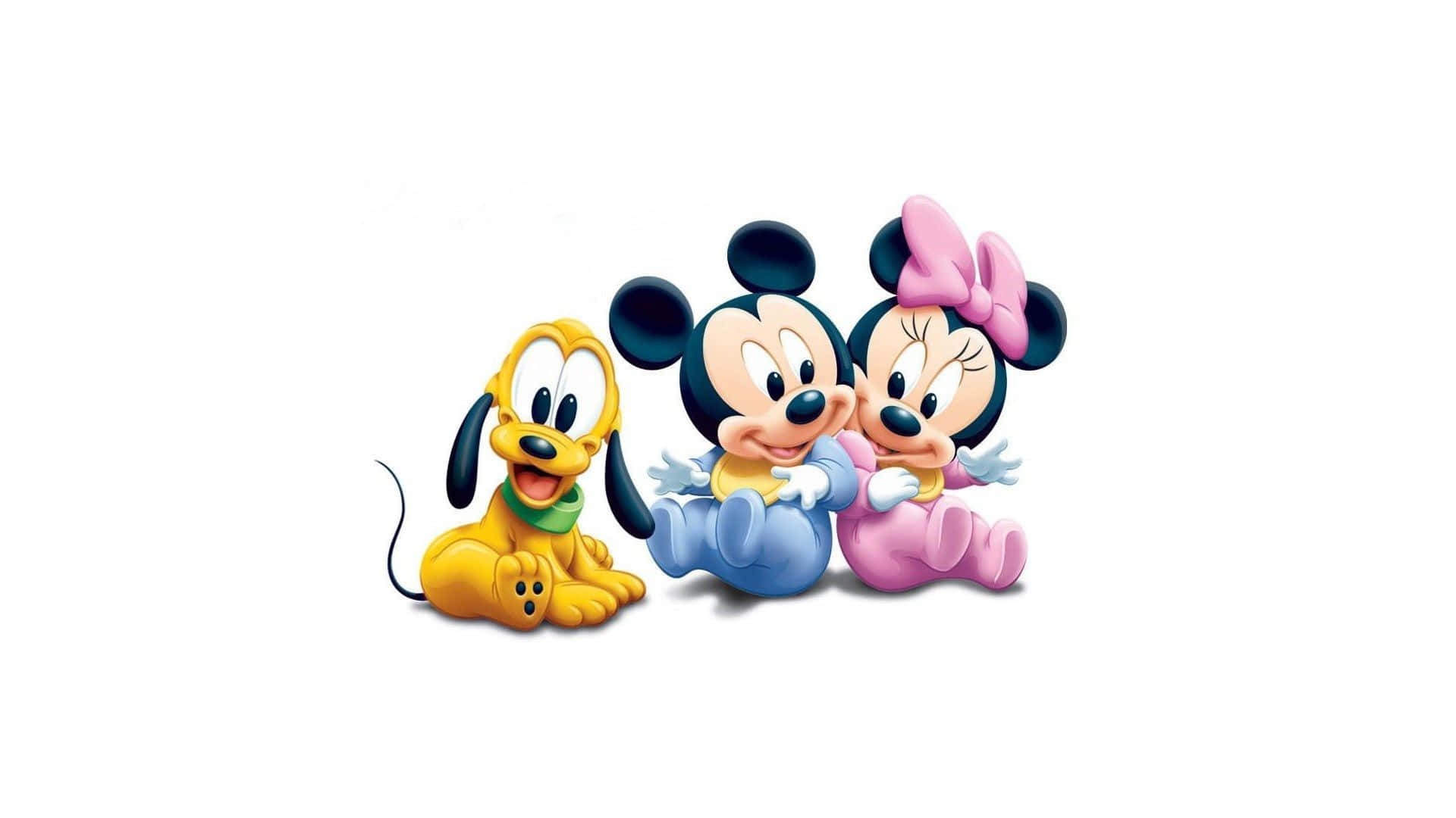 Mickey And Minnie Mouse 桌布 壁紙 — 嬰兒米奇、米妮和高飛穿著色彩繽紛的服裝一起坐在白色背景前。