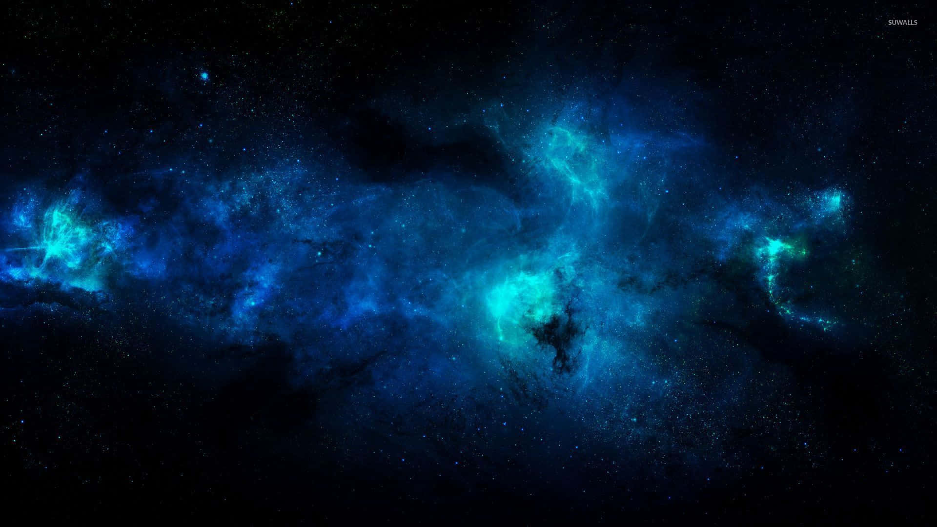 Blue Space 桌布 壁紙 — 宇宙星雲在深藍色和藍綠色中旋轉，映襯著星場，散發著空靈的能量。