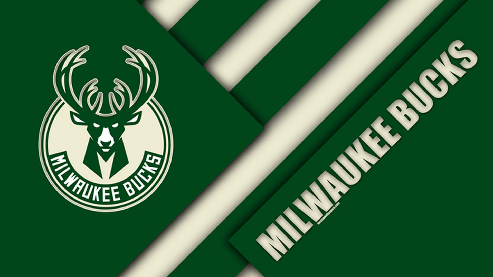 Milwaukee Bucks Logo 桌布 壁紙 — 密爾瓦基公鹿隊標誌，白色字樣搭配綠色和奶油色斜紋，附有球隊名稱文字。