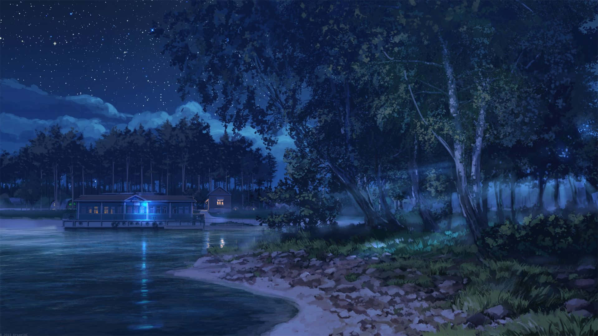 Beautiful Anime 桌布 壁紙 — 寧靜的夜晚場景，湖邊小屋在星空下閃耀，霧氣繚繞的樹木和平靜的水面反射著燈光。