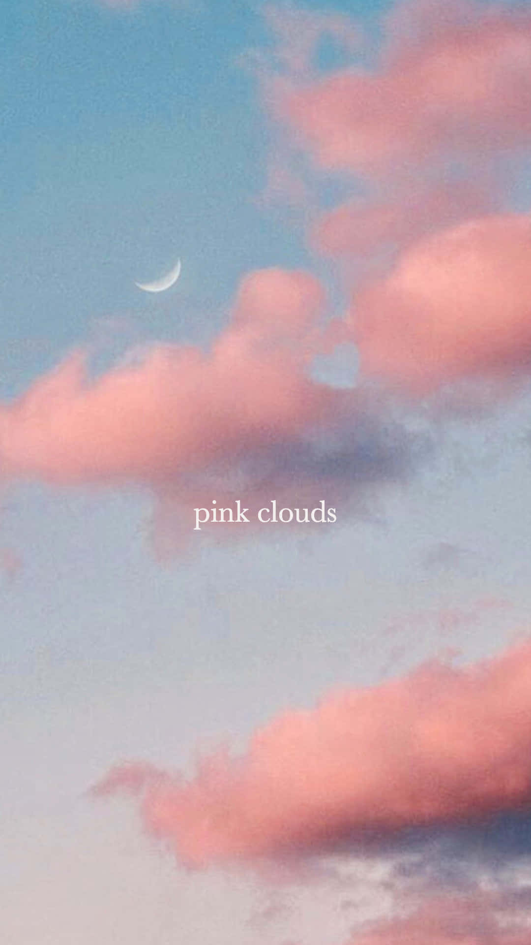 Clouds Aesthetic Tumblr 桌布 壁紙 — 寧靜的天空，帶有柔和的粉紅色雲朵和精緻的彎月，在暮光藍色背景下閃耀。