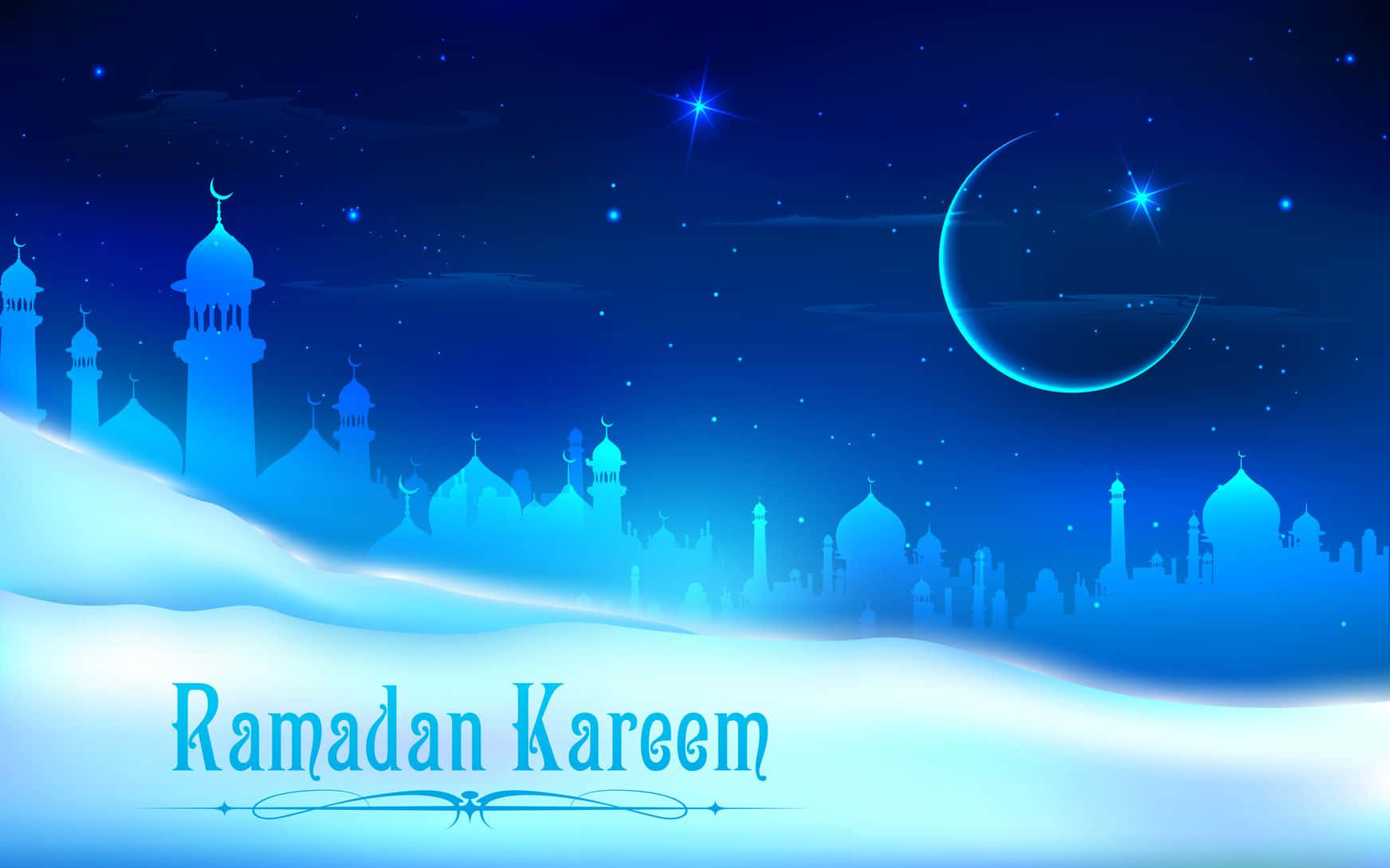 Ramadan Kareem 桌布 壁紙 — 寧靜的藍色夜空，新月和星星映襯著清真寺圓頂和宣禮塔的剪影。