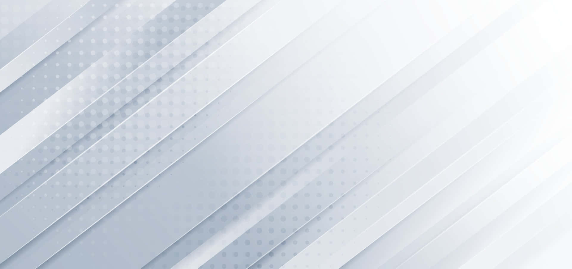 Metallic Silver 桌布 壁紙 — 對角銀色和白色條紋搭配細微的圓點圖案，營造出時尚現代的抽象背景。