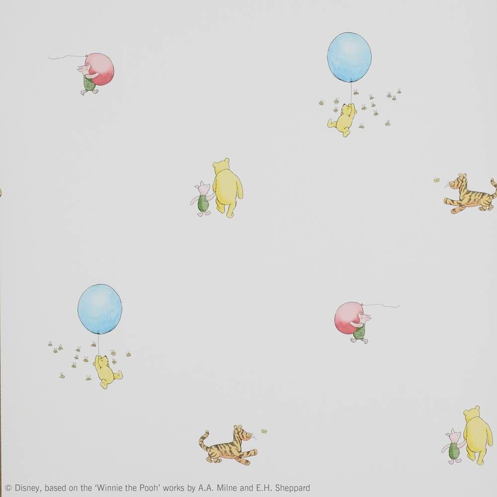 小熊維尼角色手持氣球在淺灰色背景上行走。 — Winnie the pooh GIF 壁紙