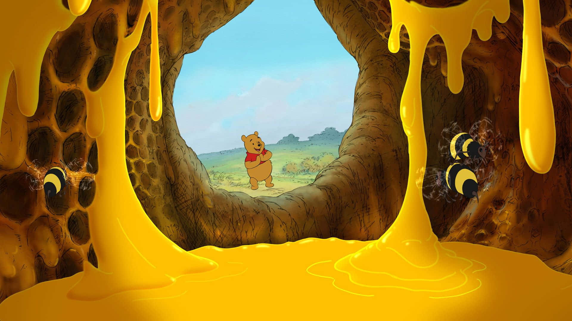 Winnie The Pooh Laptop 桌布 壁紙 — 小熊維尼站在一個充滿蜂蜜的洞穴中，金色的蜂蜜滴落，蜜蜂在他周圍嗡嗡作響。