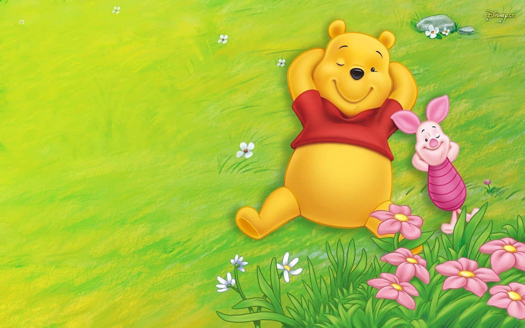 小熊維尼與小豬在花叢中休息 — Winnie the pooh GIF 壁紙