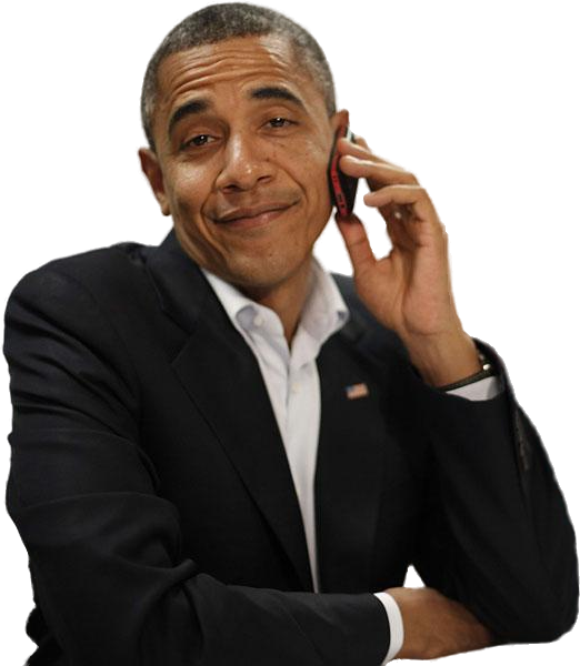 obama 桌布 壁紙 — 巴拉克·歐巴馬在正式的室內環境中，將電話貼在耳邊，露出溫暖的微笑。