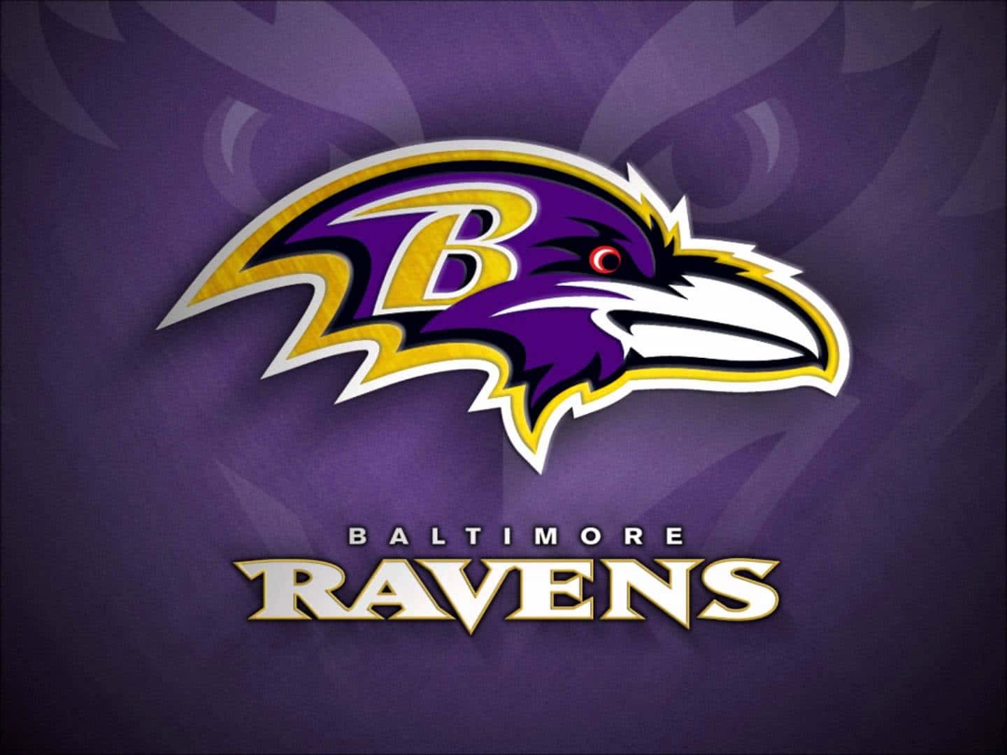 NFL 桌布 壁紙 — 巴爾的摩烏鴉隊標誌，紫色、黃色和白色的烏鴉頭，位於有紋理的紫色背景上。