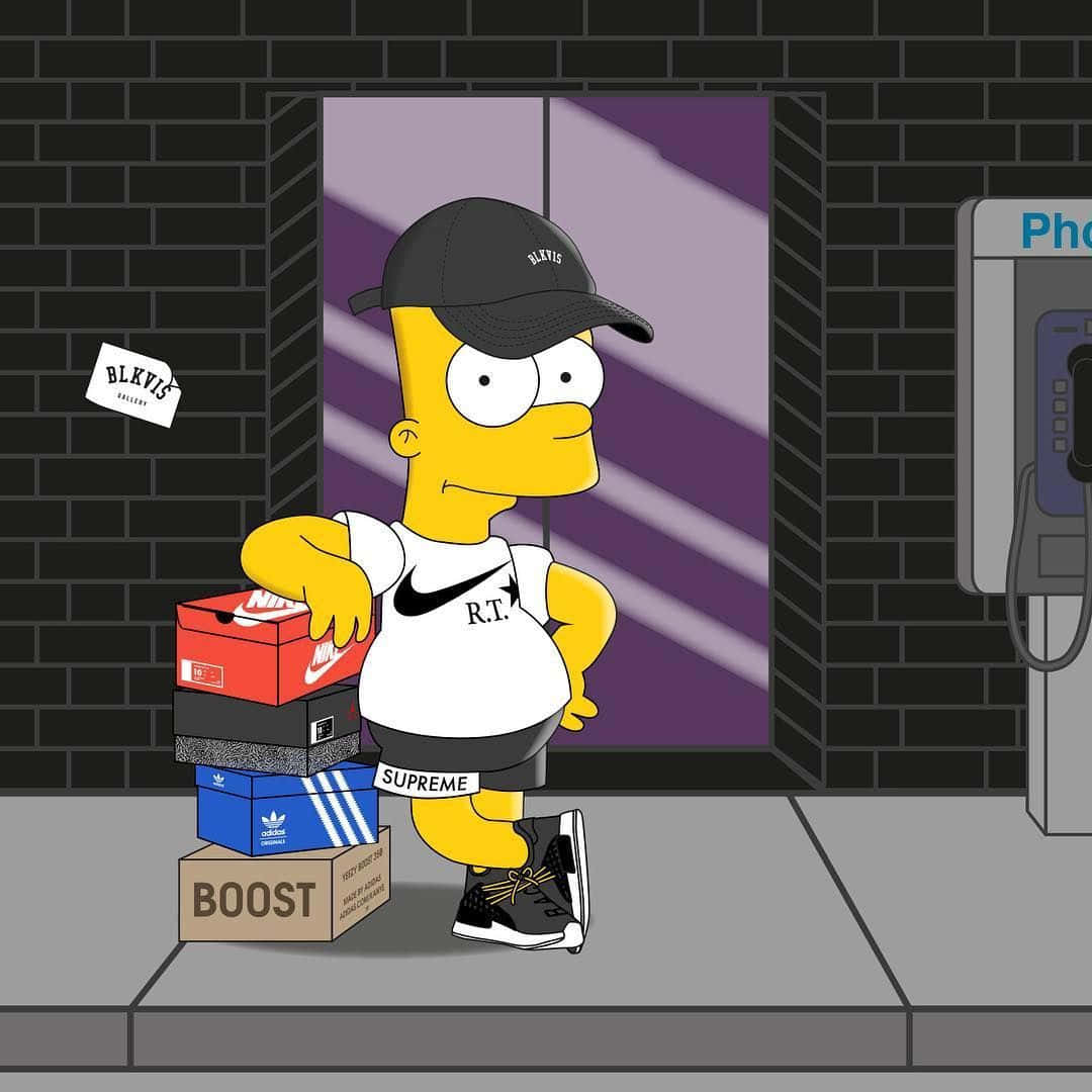Dope Simpsons 桌布 壁紙 — 巴特·辛普森戴著黑色鴨舌帽和白色T恤，站在人行道旁一堆品牌運動鞋盒旁邊，附近有公共電話。