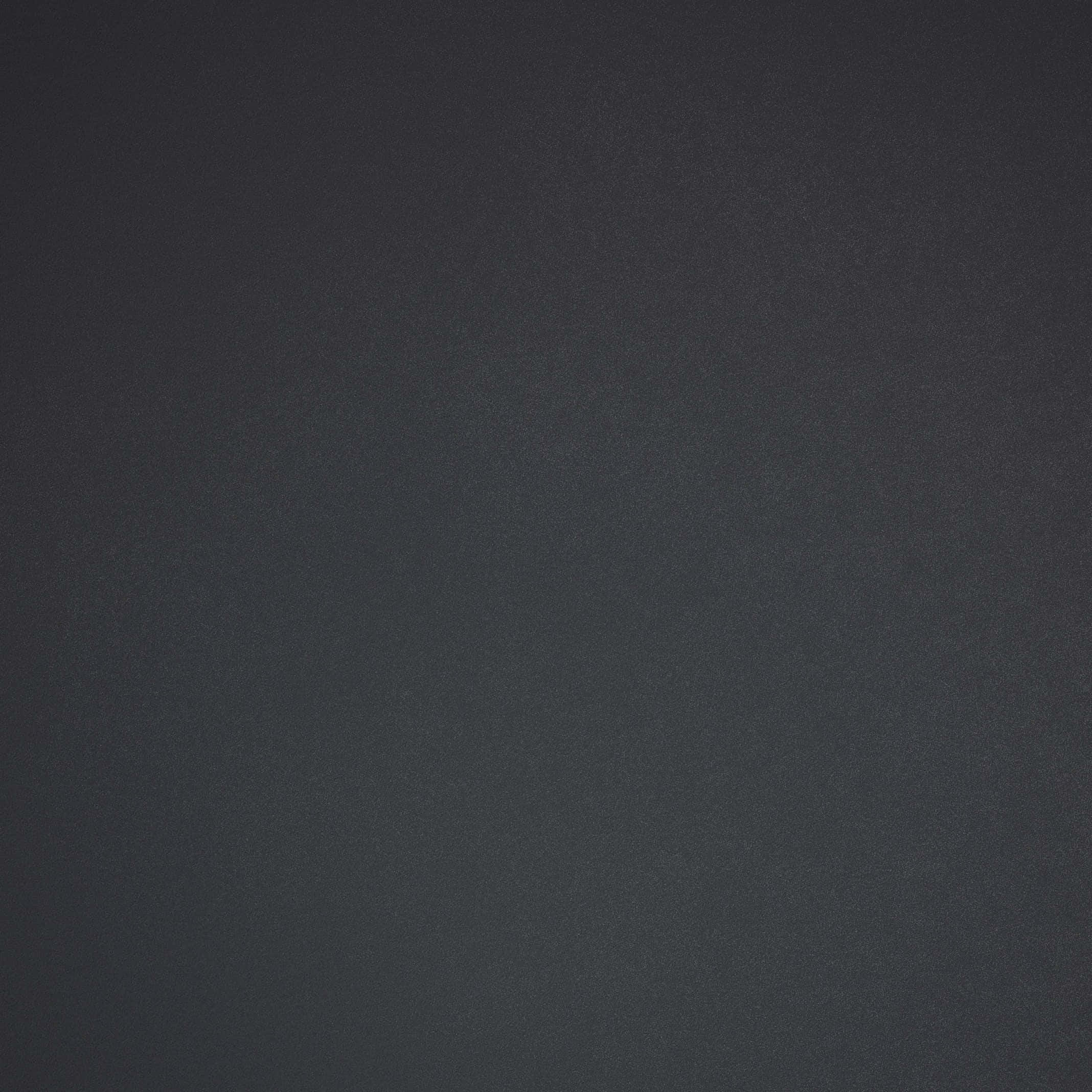 Solid Grey 桌布 壁紙 — 平滑深灰色布料的特寫，帶有細微紋理和均勻照明。
