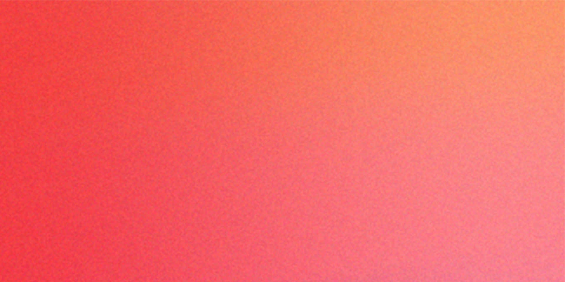Abstract Red and Orange Gradient Background Texture 壁紙 — 平滑漸層從深紅色過渡到柔和蜜桃色，在紋理表面上。