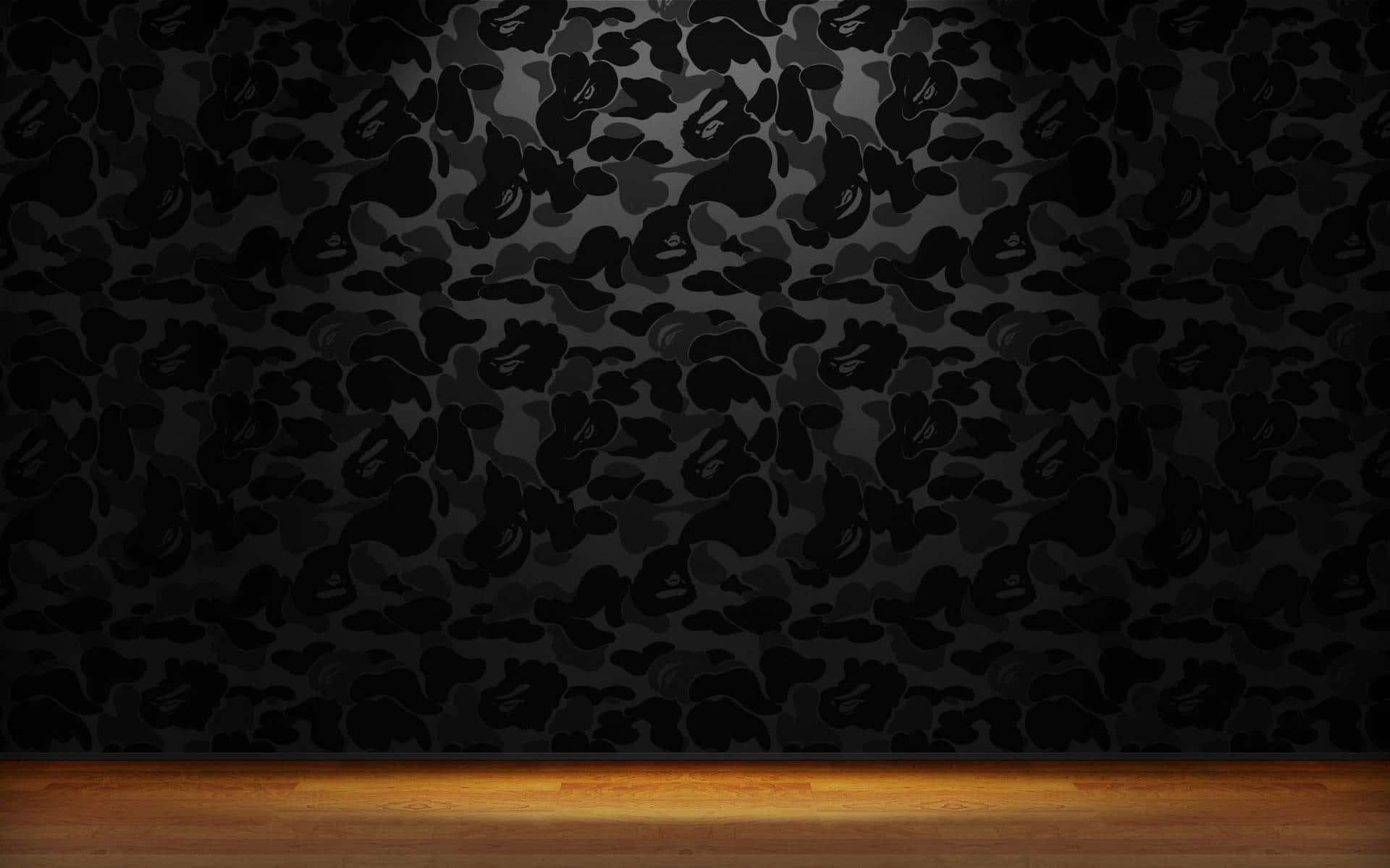 Bape 動態 桌布 壁紙 — 底部有溫暖木地板的深色抽象迷彩圖案牆壁。