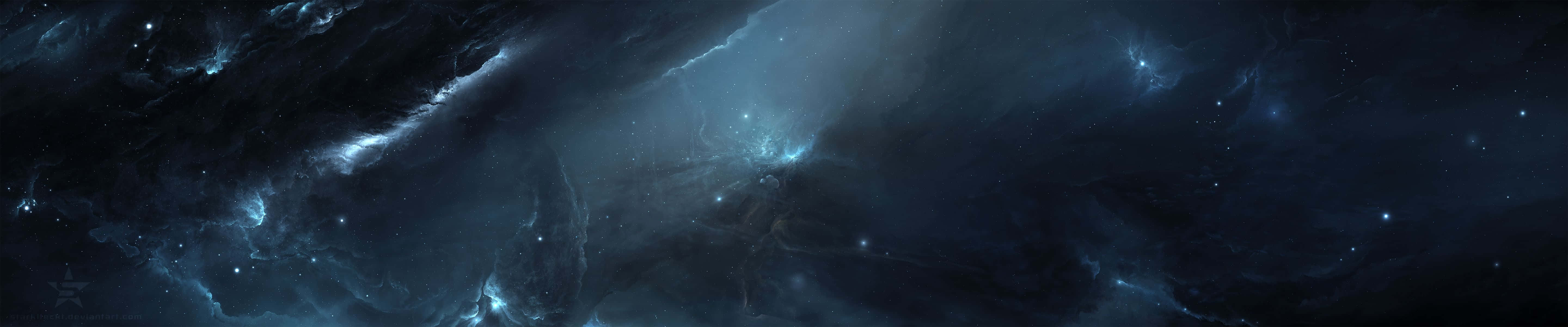 發光的藍色星雲，帶有旋轉的宇宙雲和深空中的遙遠恆星。