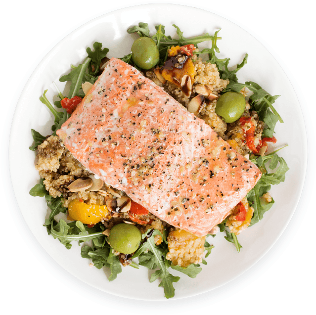 Salmon 桌布 壁紙 — 從上方俯瞰鮭魚菲力放在藜麥、芝麻葉和烤蔬菜配橄欖上的擺盤。