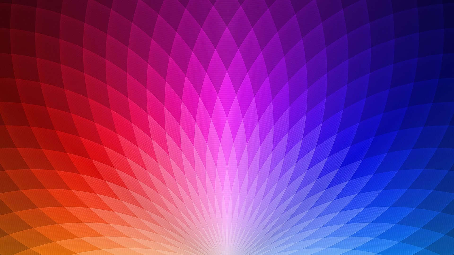 Geometric Desktop 桌布 壁紙 — 從中心放射出紅、橙、粉紅、紫和藍色的鮮豔徑向漸變，呈鑽石圖案。