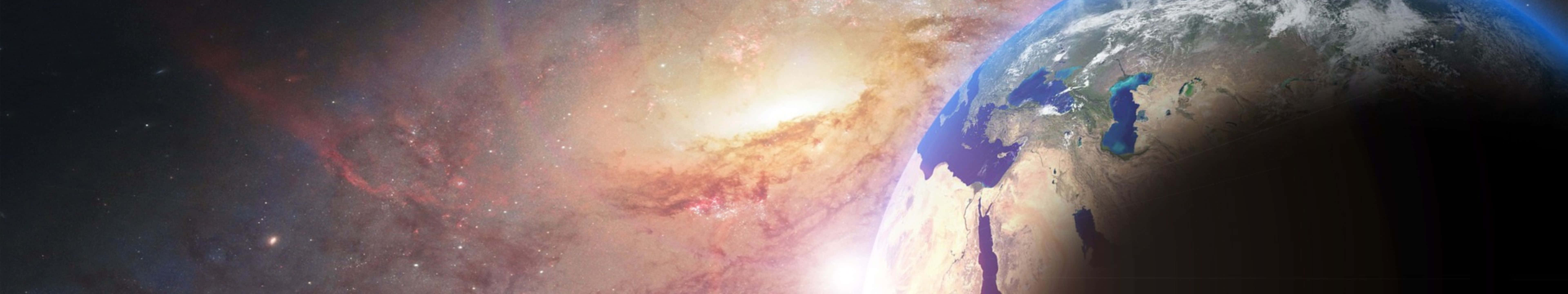 桌布 壁紙 — 從太空俯瞰地球的壯麗景色，背後閃耀著充滿活力的螺旋星系。