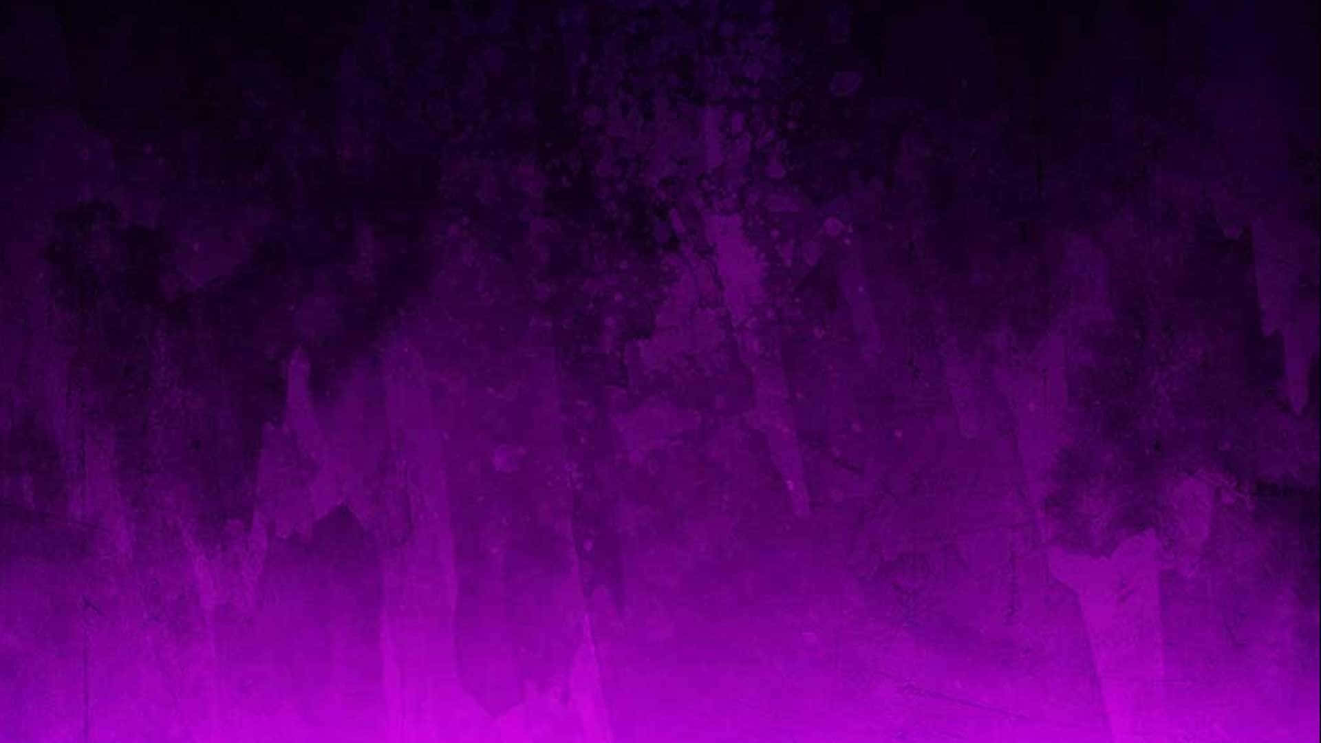 Purple Grunge Aesthetic 桌布 壁紙 — 從深紫色到亮洋紅色的鮮豔漸變，帶有紋理筆觸效果和斑點高光。