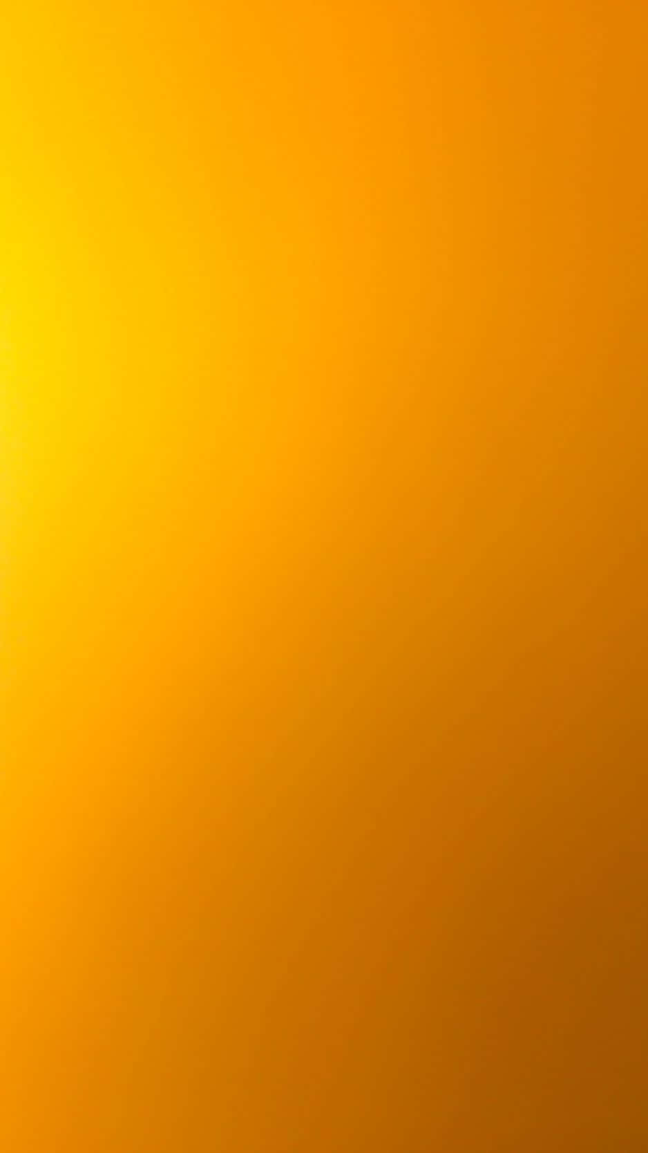 Yellow Gradient 桌布 壁紙 — 從溫暖黃色到深橙色的平滑漸變，以璀璨色彩填滿畫面。