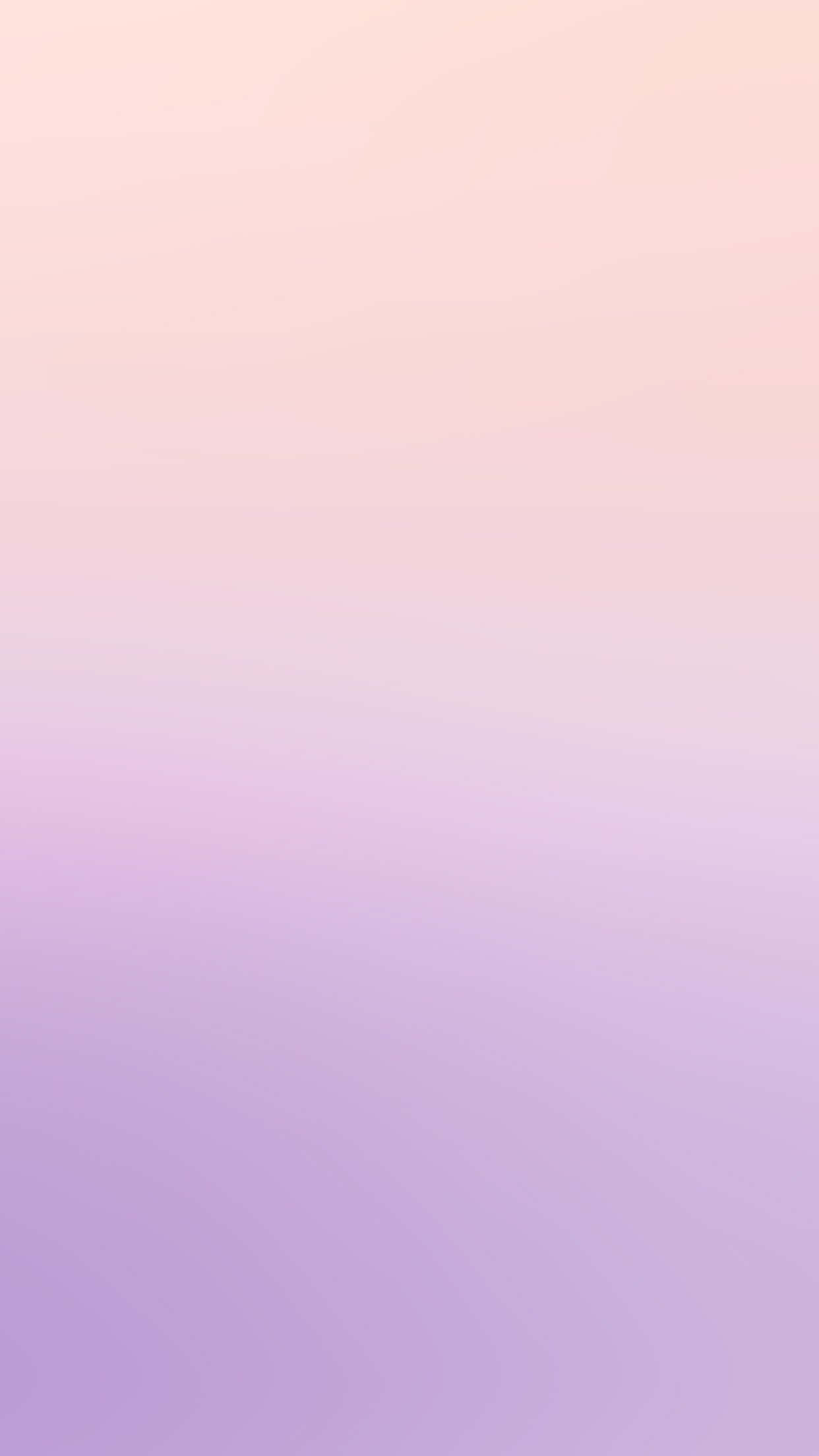 紫色 iPhone 桌布 壁紙 — 從蜜桃色到薰衣草色的柔和漸變，搭配輕柔波浪紋理，營造出平靜的抽象背景。