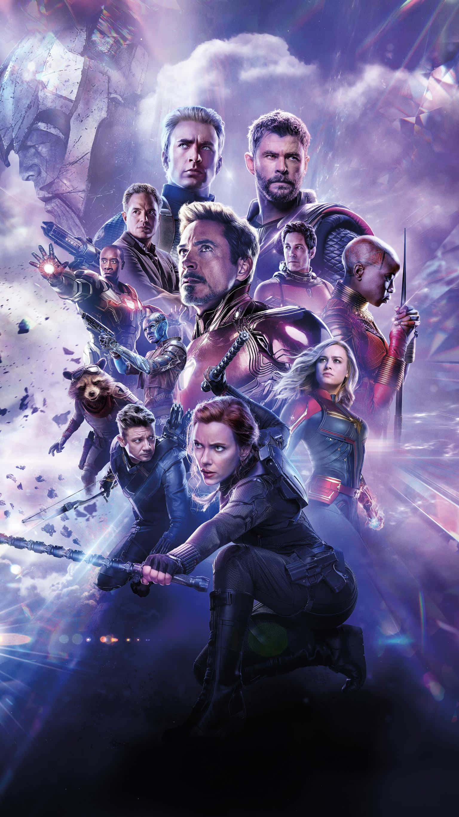 Endgame 桌布 壁紙 — 復仇者聯盟在充滿紫色和藍色能量效果的宇宙戰鬥場景中集結。