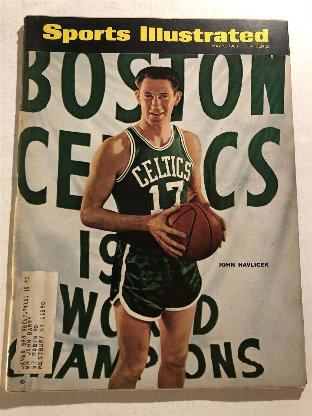 籃球 桌布 壁紙 — 復古《體育畫報》封面，John Havlicek 身穿綠色塞爾提克球衣，手持籃球，配以粗體字體。
