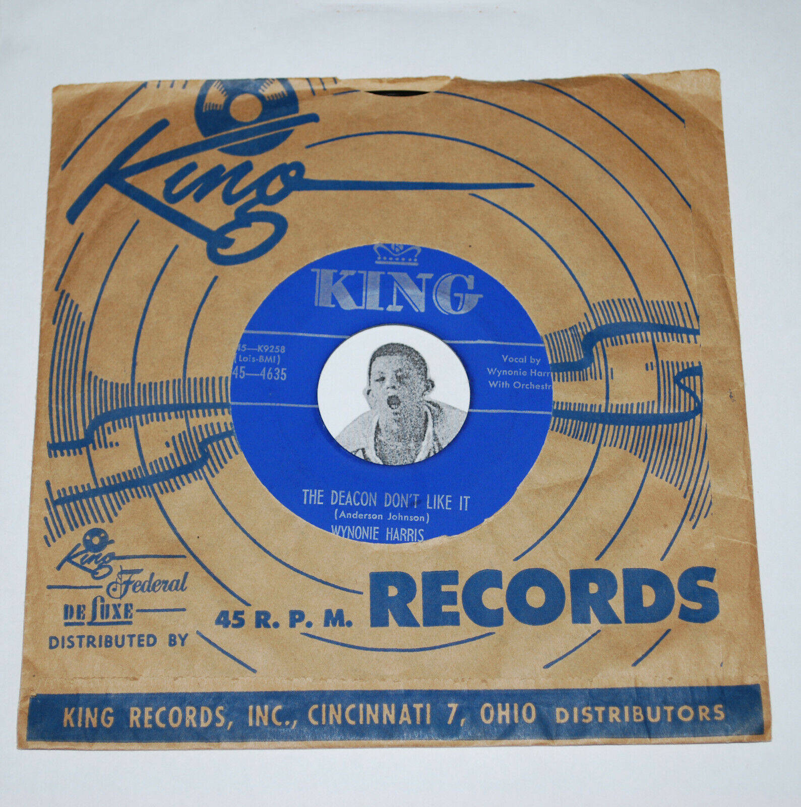 vinyl 桌布 壁紙 — 復古King Records 45 RPM黑膠唱片封套，棕色紙上印有兒童照片和粗體藍色字體。