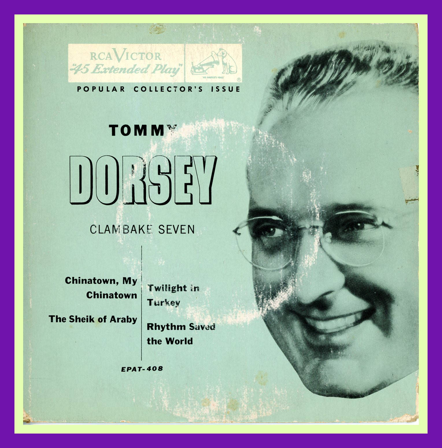 album 桌布 壁紙 — 復古RCA Victor 45 EP專輯封面， featuring Tommy Dorsey 微笑肖像、歌曲名稱和復古字體，背景為褪色的青綠色。