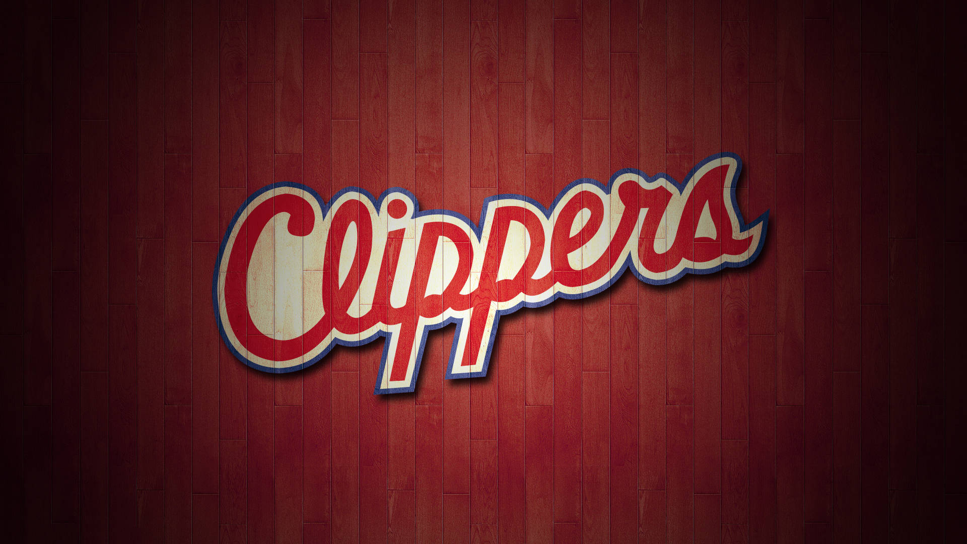 Clippers 桌布 壁紙 — 復古快艇隊標誌以紅、白、藍色在豐富的木製籃球場背景下發光。