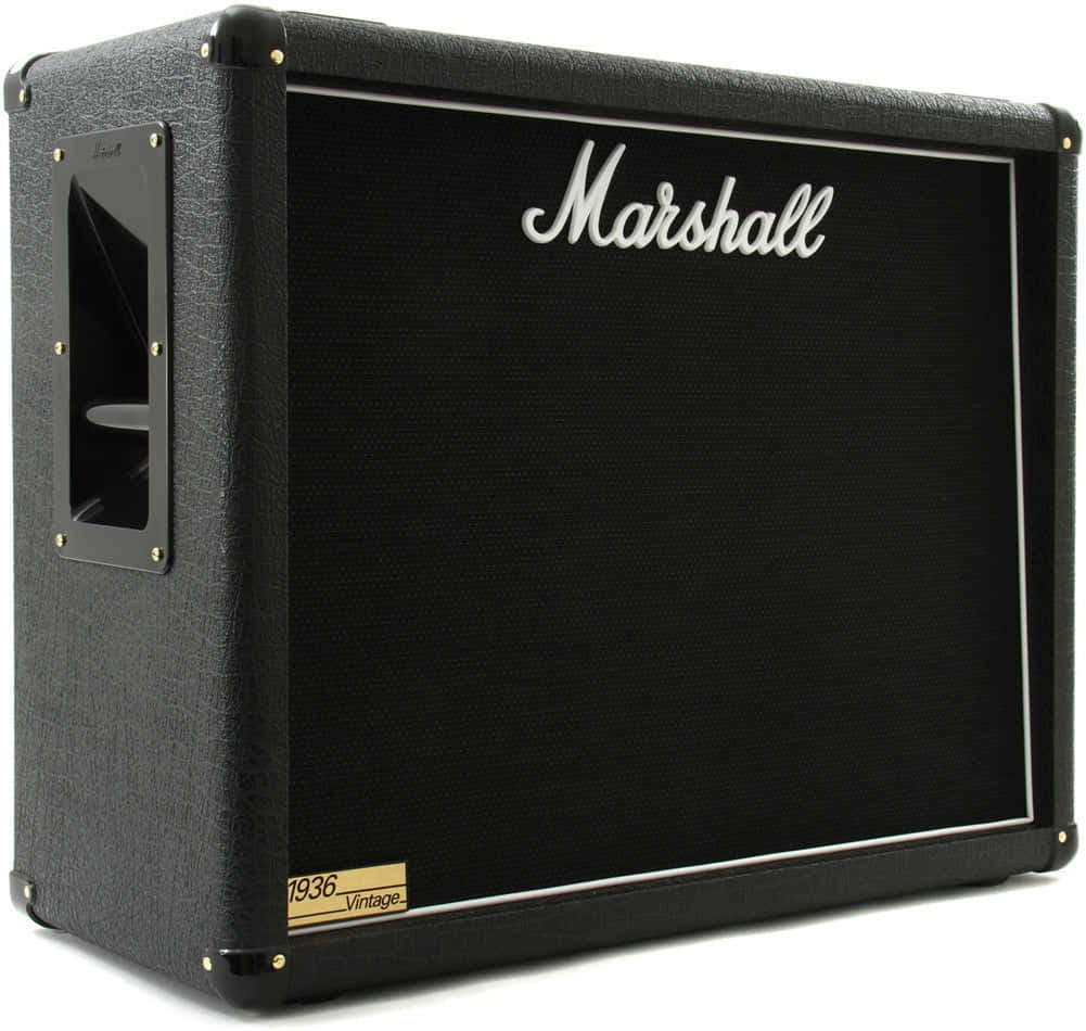 Marshall 桌布 壁紙 — 復古黑色Marshall 1936吉他擴大機，帶白色標誌和金色飾邊，置於純白背景上。