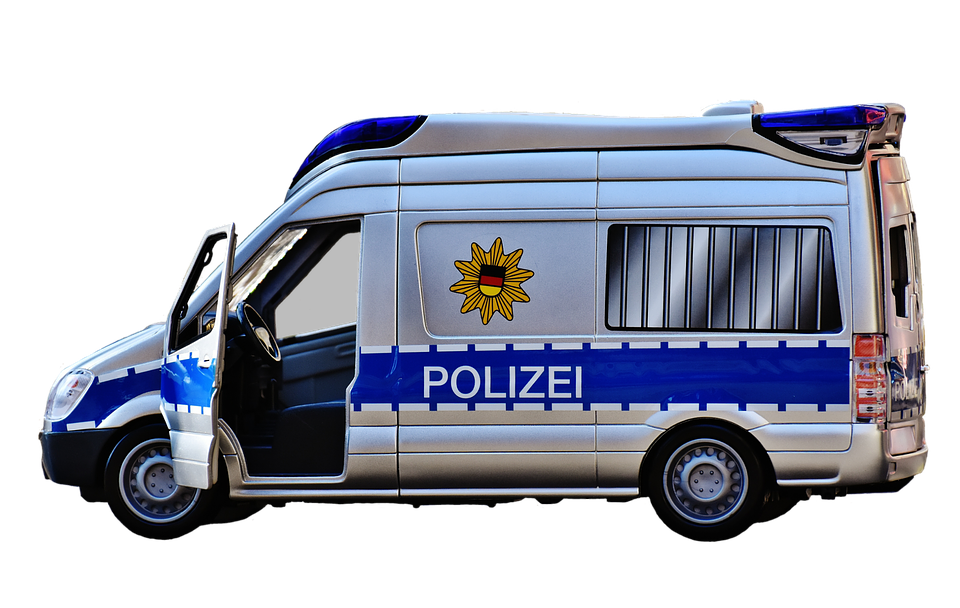 德國警車側面視角 壁紙