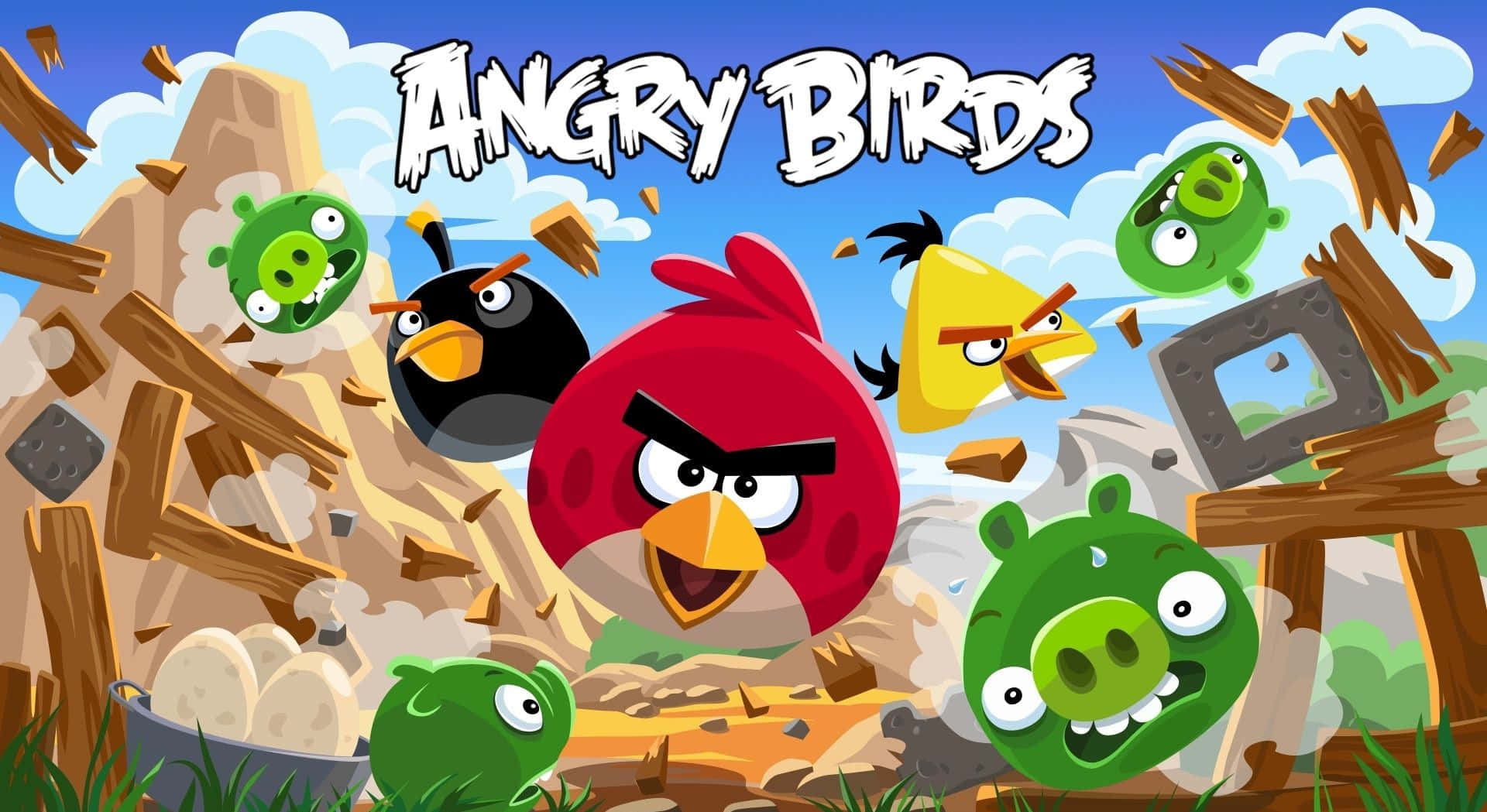 Angry Birds 桌布 壁紙 — 憤怒鳥角色在晴朗藍天與 fluffy 雲朵下炸穿木頭堡壘。