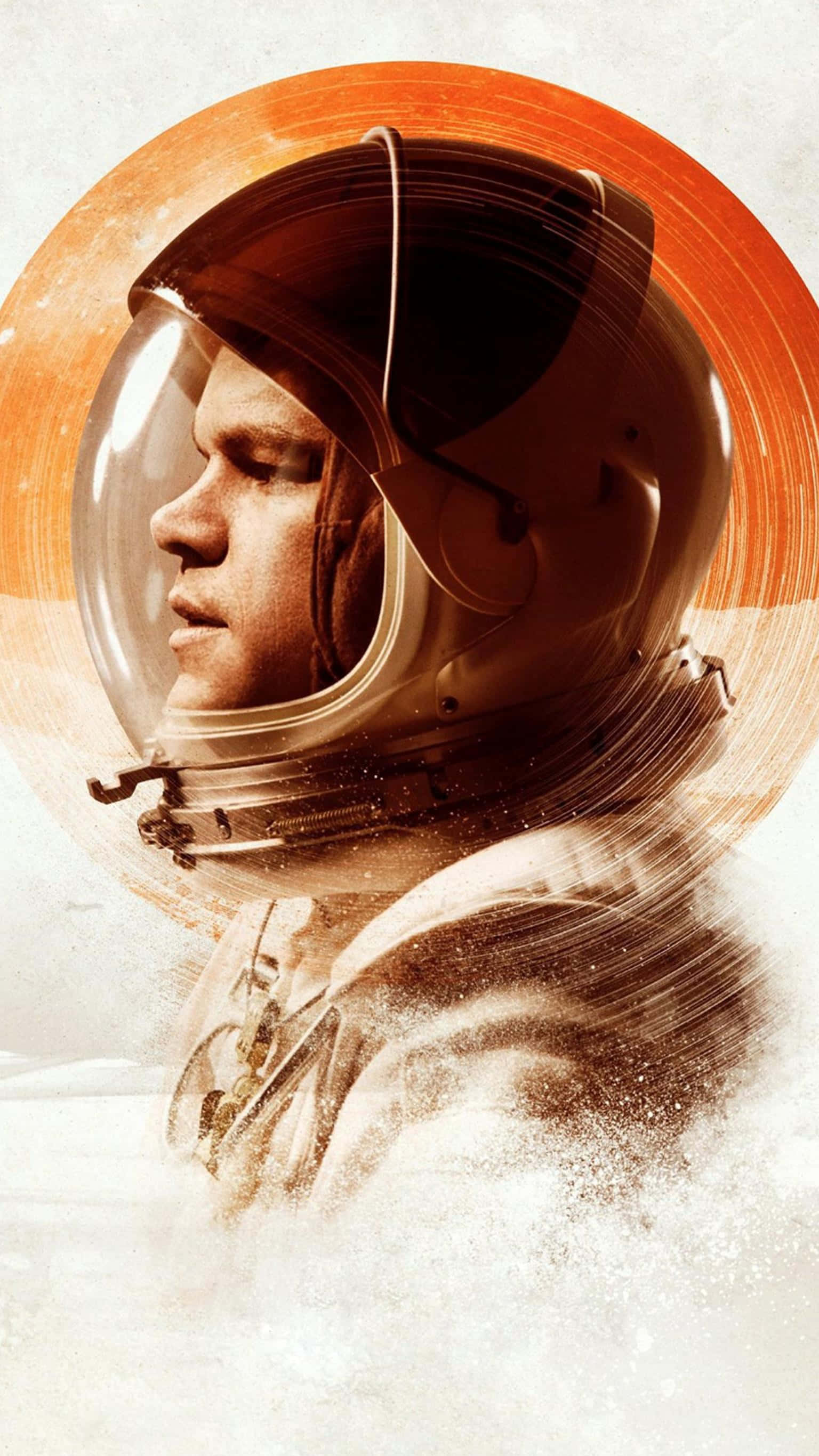 The Martian 桌布 壁紙 — 戴著頭盔的太空人若有所思地凝視著帶有紋理顆粒的旋轉橙色宇宙背景。