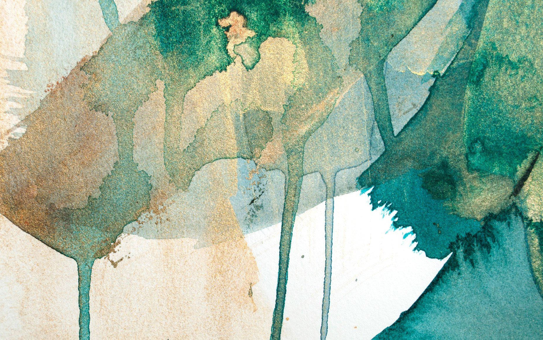 Watercolor 桌布 壁紙 — 抽象水彩藝術作品，在紋理紙上呈現流動的藍綠色和米色色調。