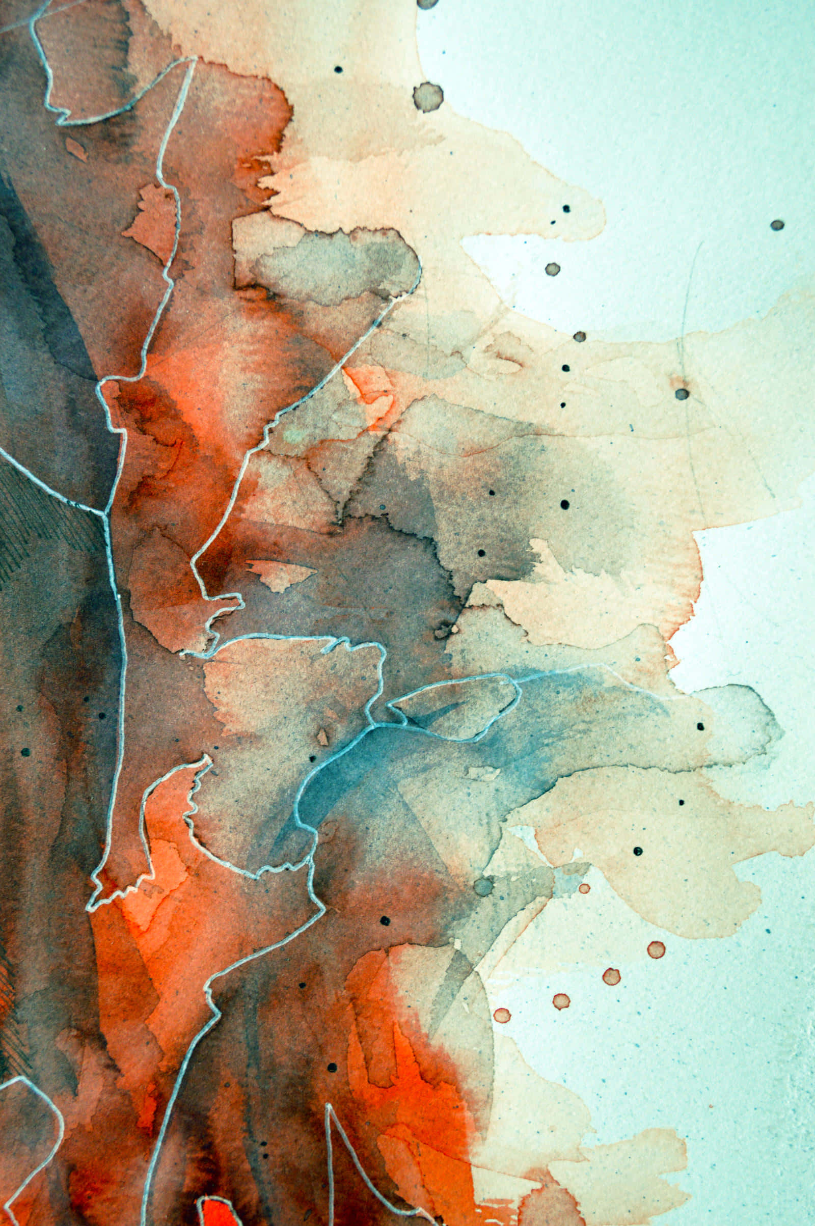 Watercolor Texture 桌布 壁紙 — 抽象水彩藝術作品，在紋理紙上呈現流動的橙色、棕色和藍綠色調，並以白色線條和深色斑點點綴。