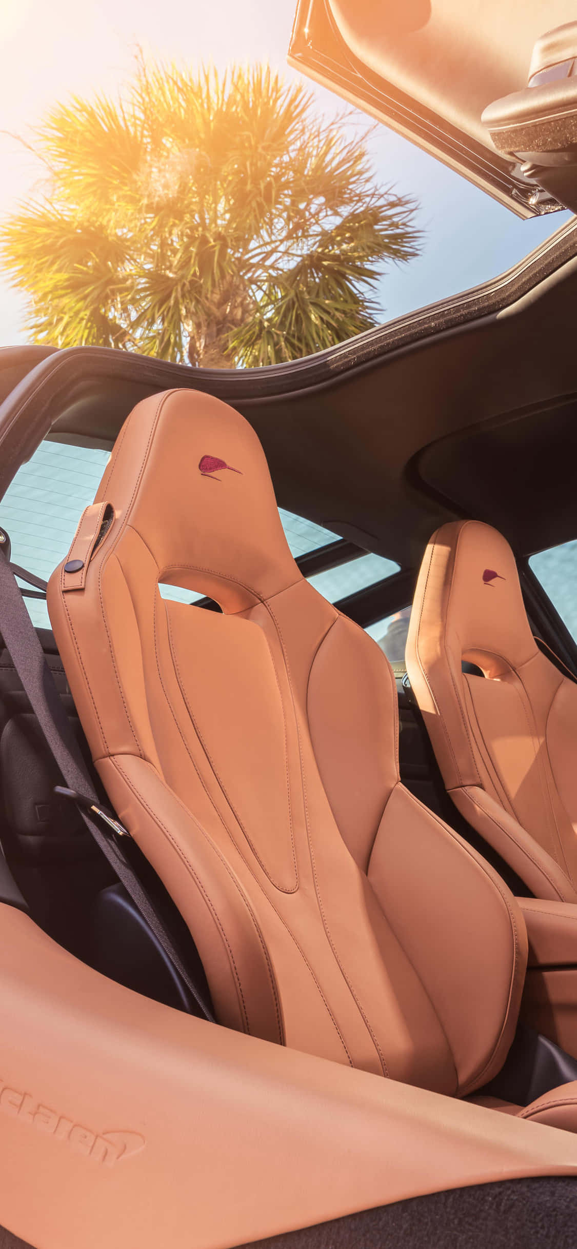 「探索 iPhone Xs McLaren 720s 的風格與力量」 壁紙