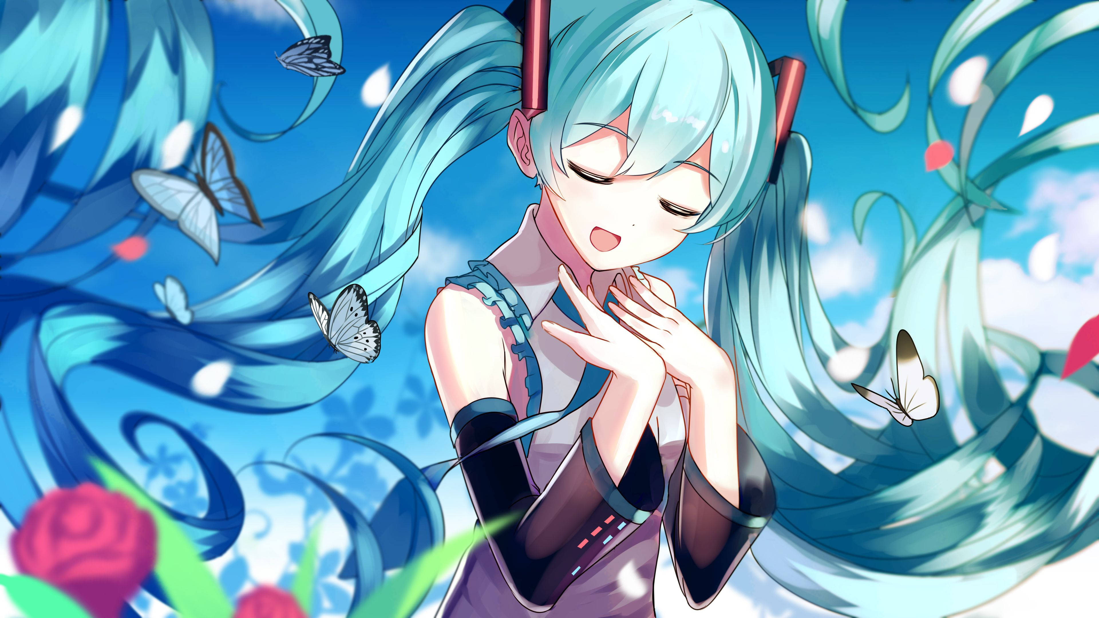 miku 桌布 壁紙 — 擁有藍綠色雙馬尾和蝴蝶的動漫女孩在藍天和粉紅玫瑰之間輕輕漂浮。