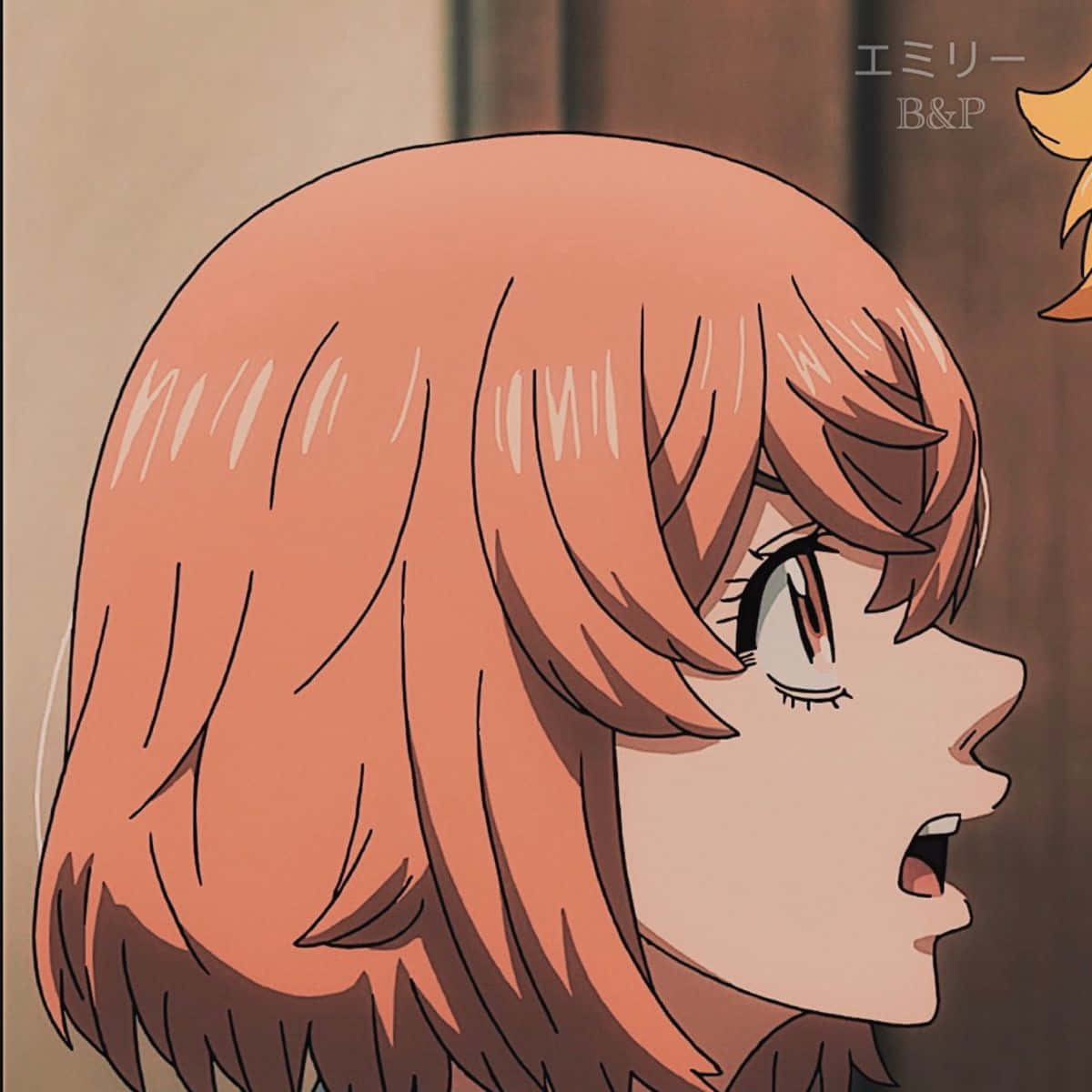 擁有蜜桃色頭髮和大眼睛的動漫女孩在側面顯得驚訝。 — 日向 GIF 壁紙
