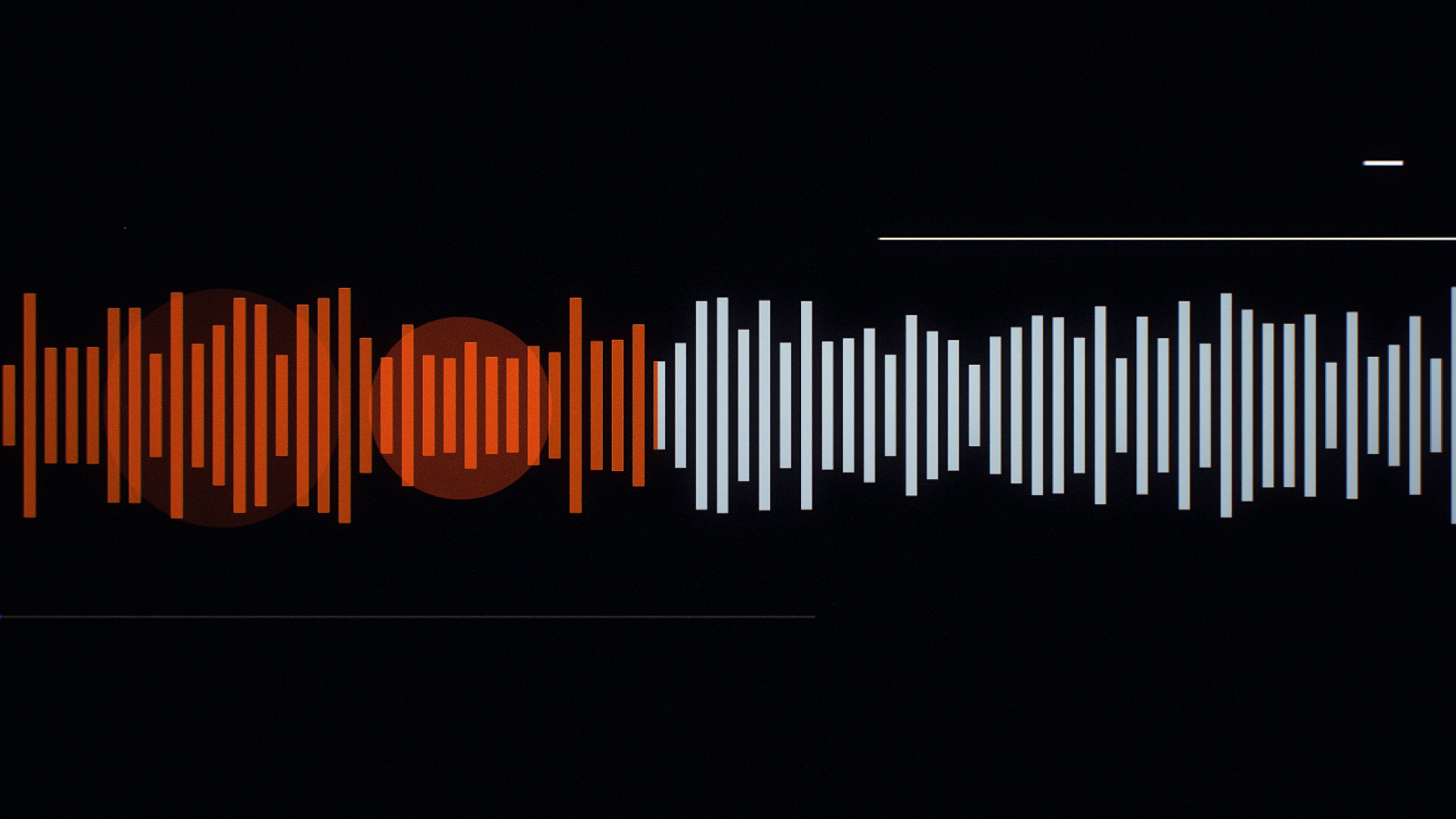 soundcloud 桌布 壁紙 — 數位音頻波形可視化，以橙色和白色條紋在黑色背景上呈現。