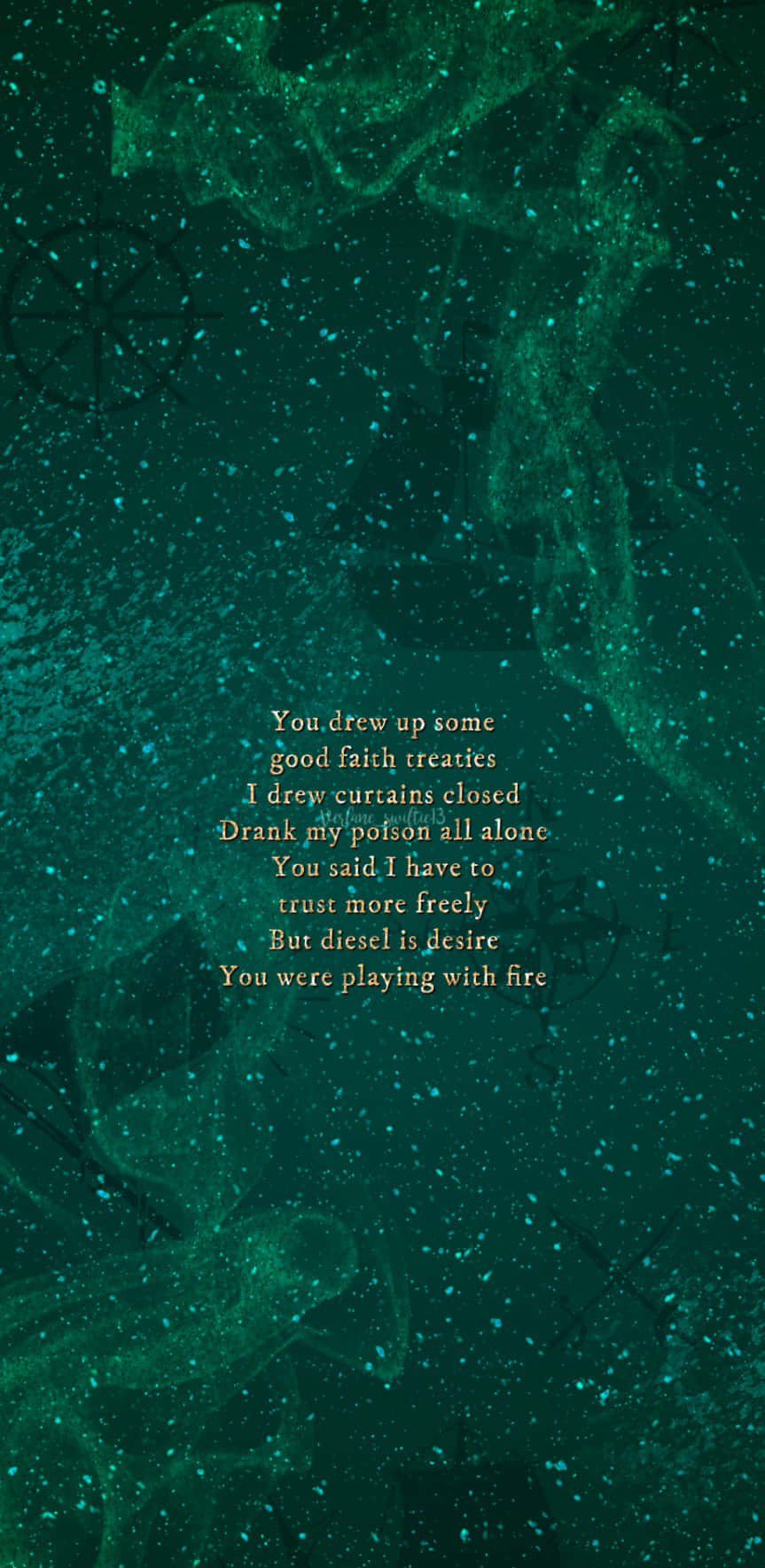 Taylor Swift Lyrics 桌布 壁紙 — 文字詩漂浮在佈滿發光粒子的旋轉藍綠色宇宙星雲中。