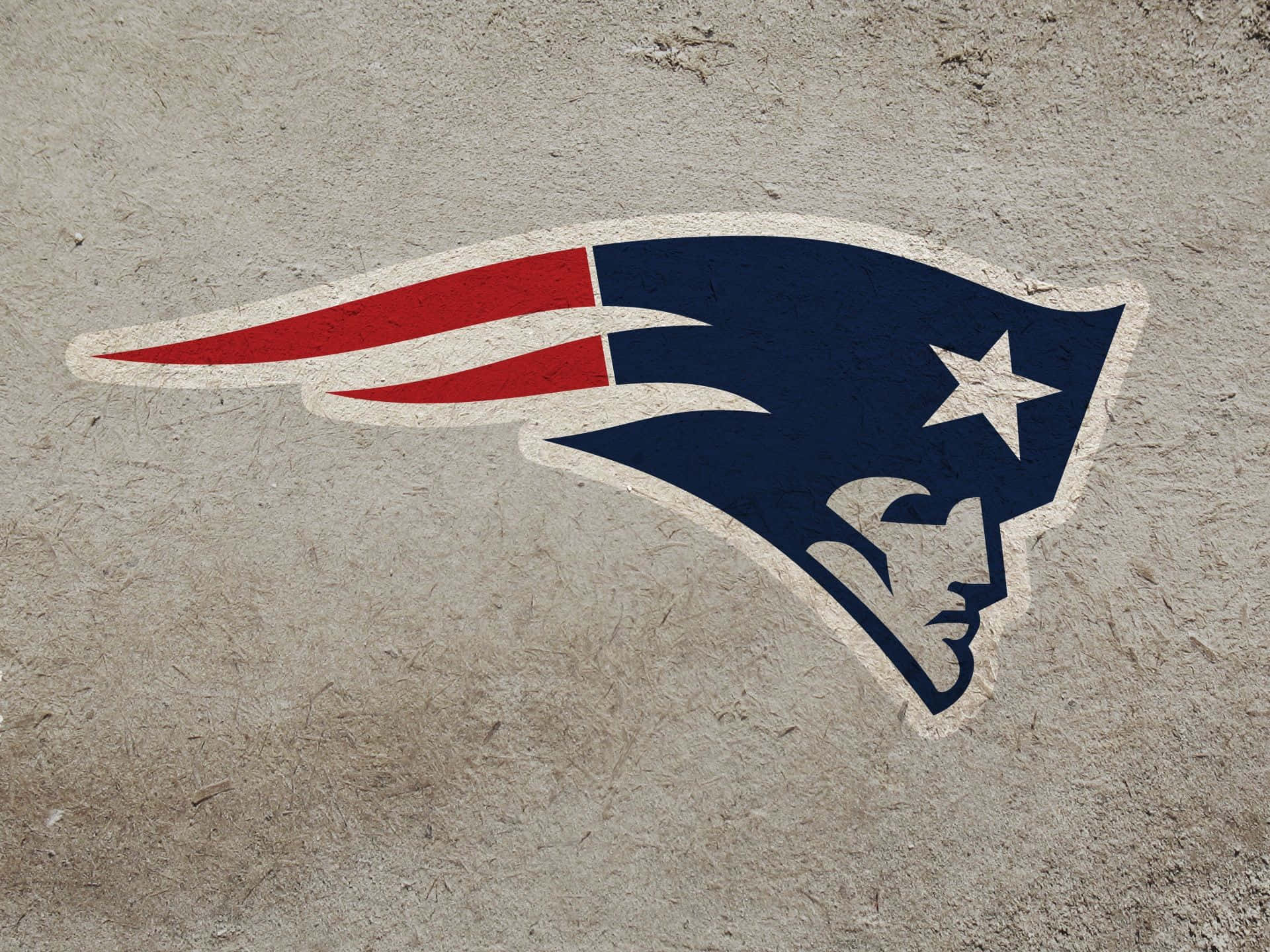 Patriots 桌布 壁紙 — 新英格蘭愛國者隊標誌以鮮明的紅、藍、白色繪於粗糙紋理的混凝土牆上。
