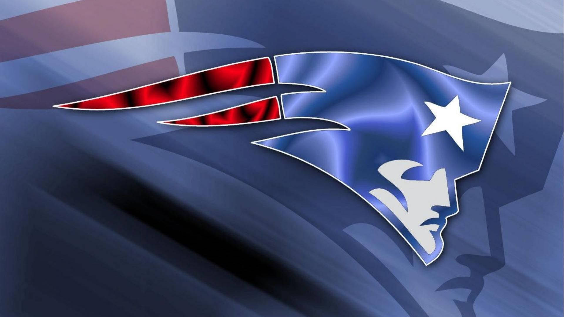 Patriots 桌布 壁紙 — 新英格蘭愛國者隊標誌的動態數位藝術渲染，帶有緞面藍色和紅色旗幟背景。