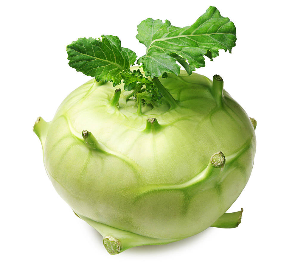 Healthy Food 桌布 壁紙 — 新鮮的苤藍，帶有鮮綠色的葉子和淡綠色的球莖，在潔白的背景上。