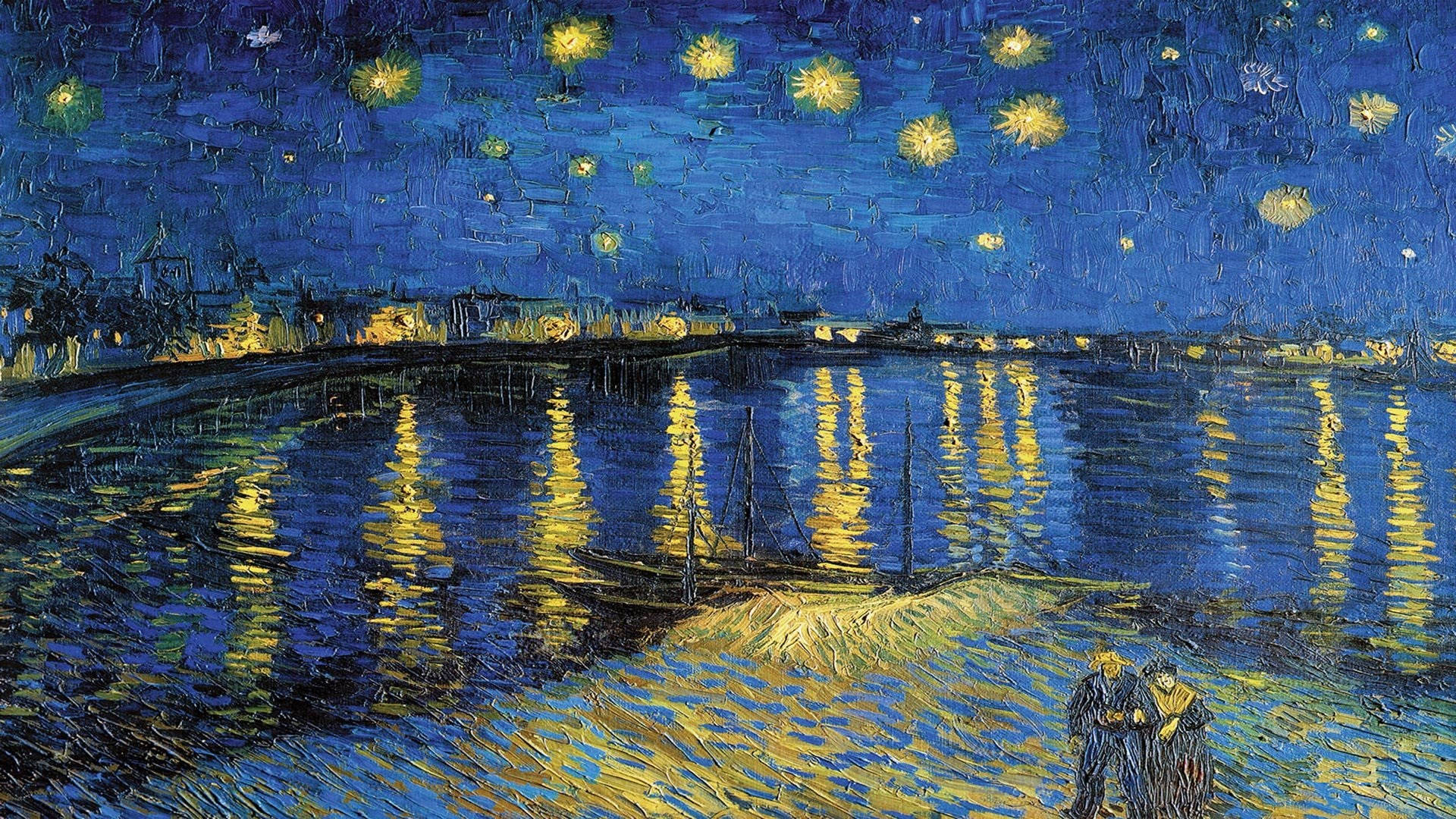Vincent 桌布 壁紙 — 星空之夜，發光的河流上有一艘船和兩個人影，在旋轉的藍色和黃色天空下。