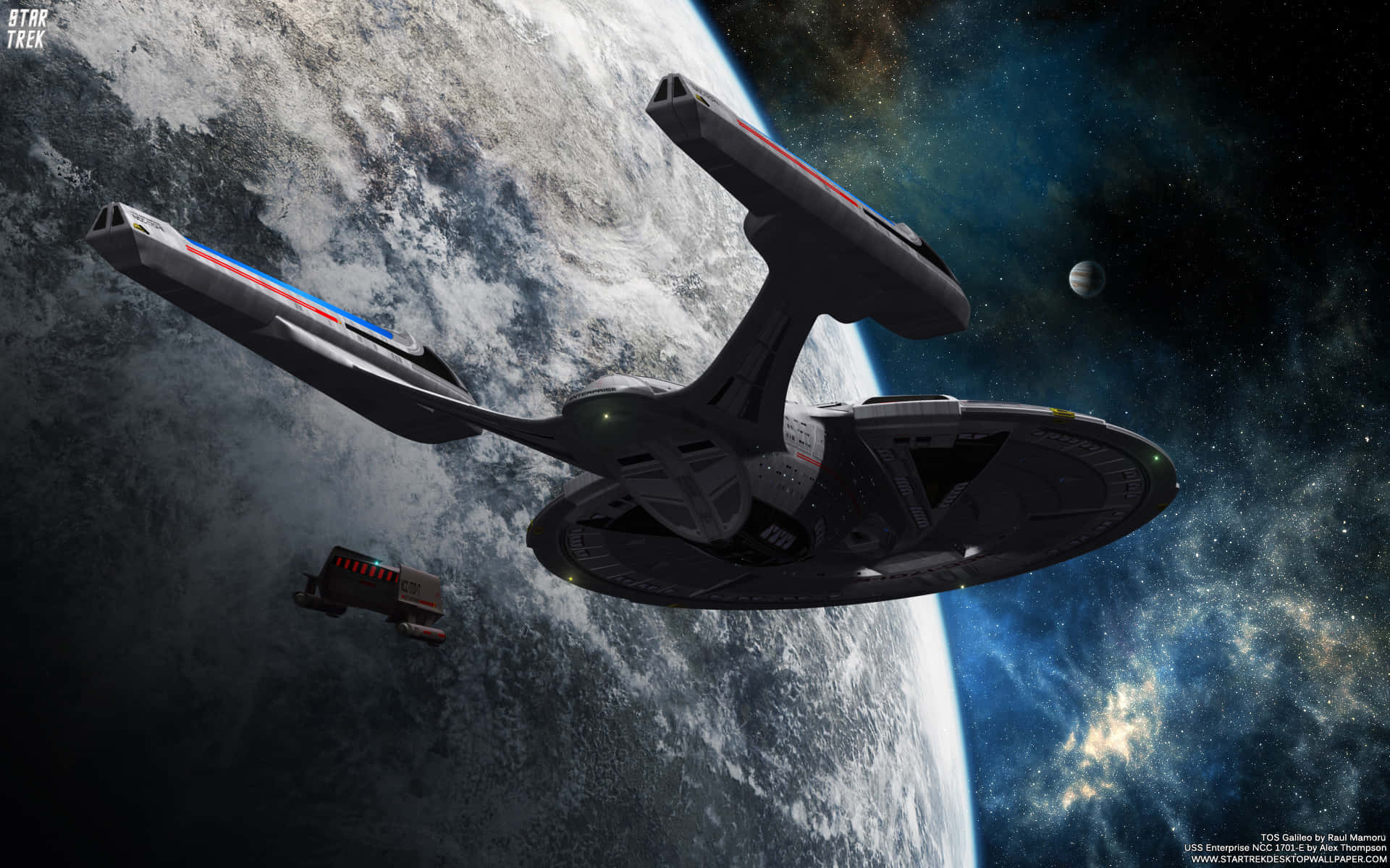Star Trek Enterprise 桌布 壁紙 — 星際爭霸戰企業號太空船在宇宙背景下環繞一顆藍白相間的行星，行星周圍有星星和月亮。