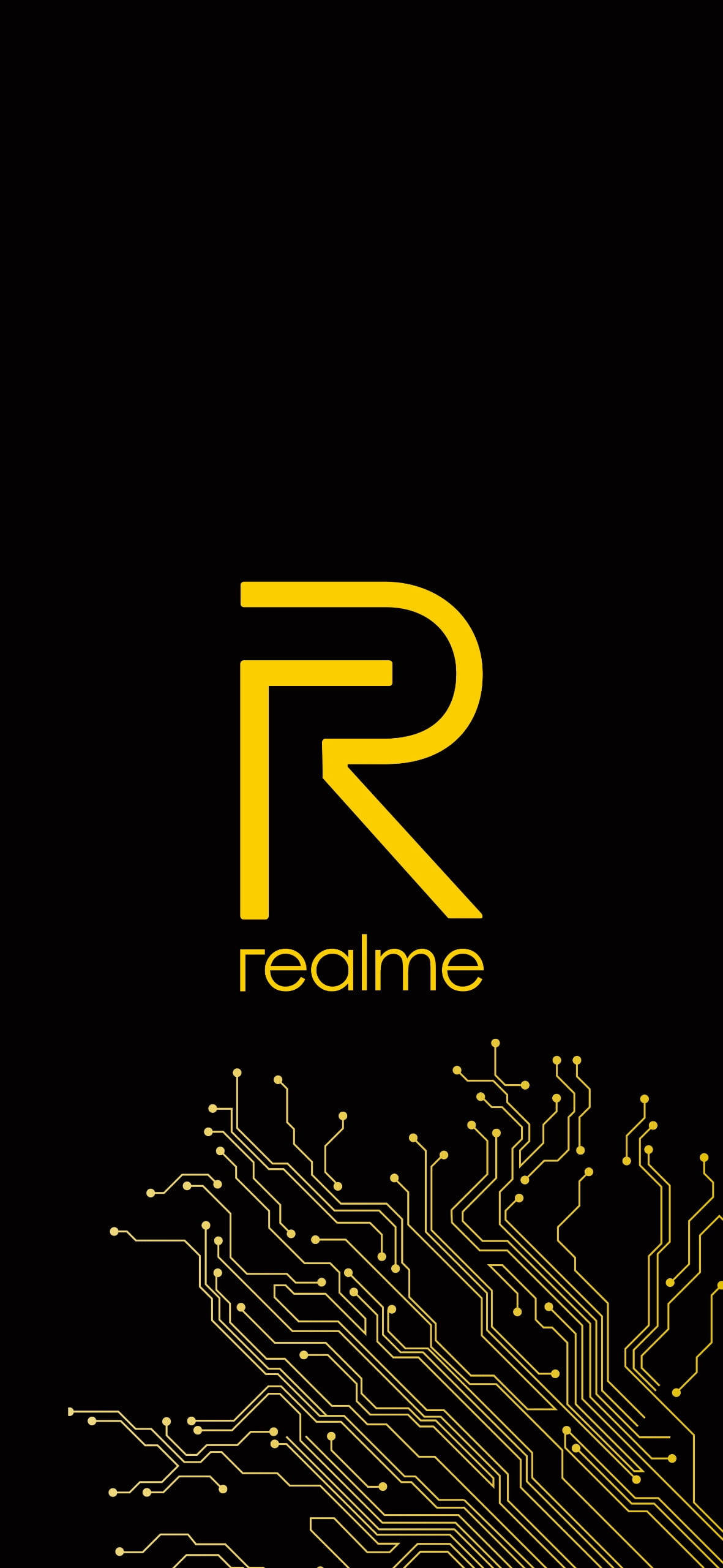 標誌 桌布 壁紙 — 時尚黑色桌布，帶有發光黃色Realme標誌，位於複雜電路板圖案上方。