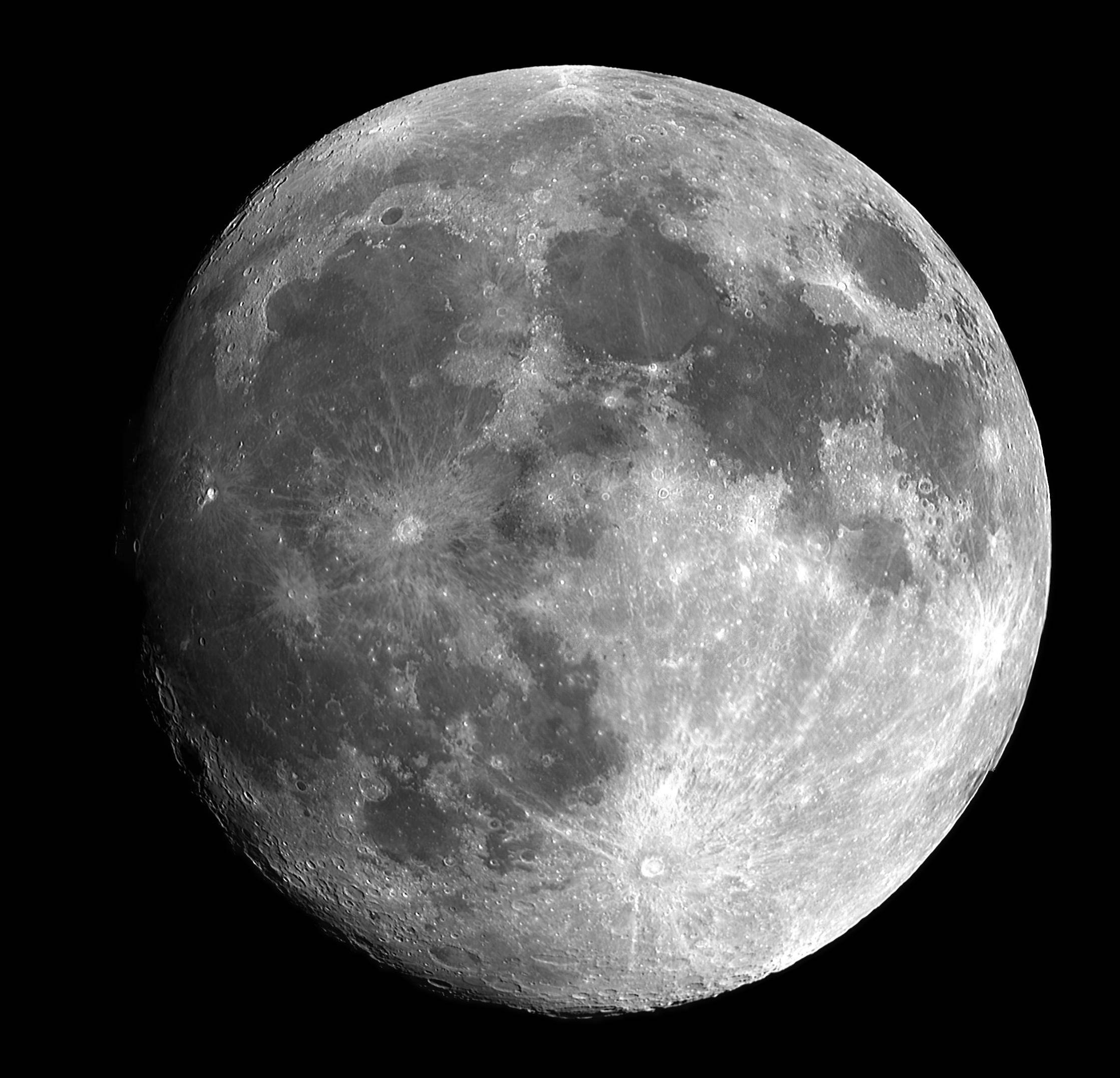 full moon 桌布 壁紙 — 月球隕石坑表面的詳細灰階特寫，背景為黑色虛空。